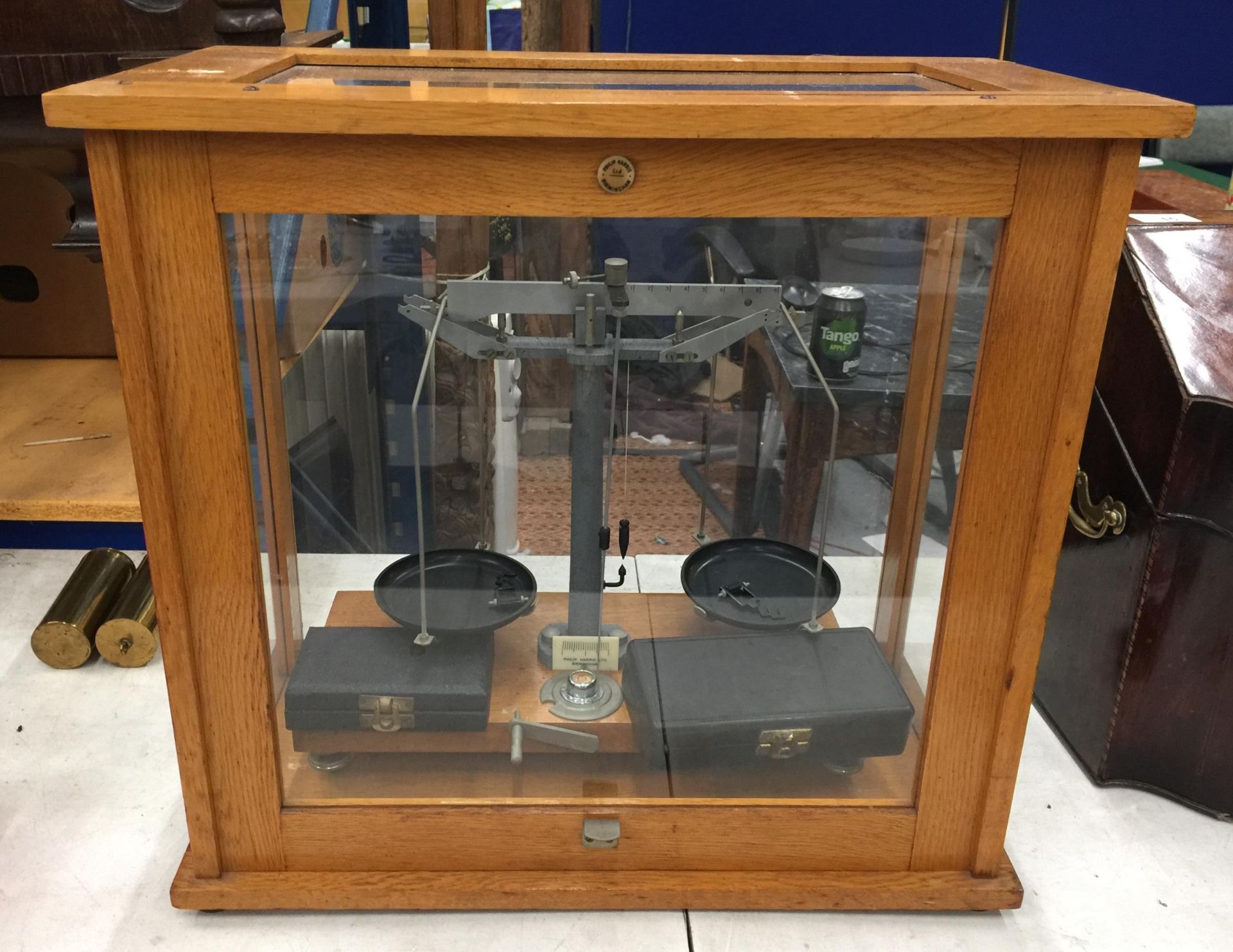 A CASED SET OF PHILLIP HARRIS LTD BIRMINGHAM WEIGHING SCALES