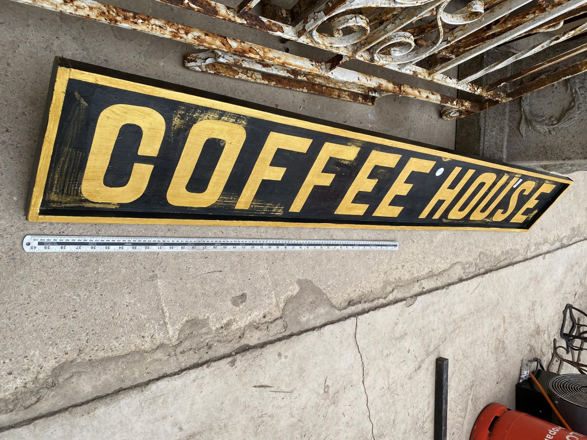 A WOODEN PAINTED 'COFFEE HOUSE' SIGN - Image 4 of 4