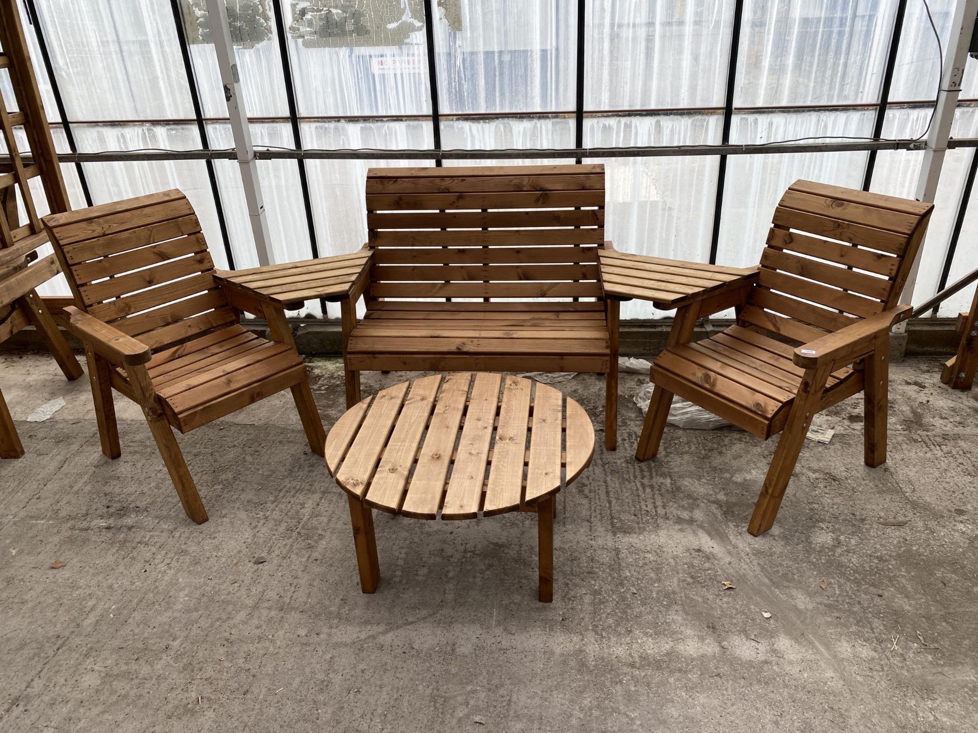 AN AS NEW EX DISPLAY CHARLES TAYLOR PATIO FURNITURE SET COMPRISING OF A TWO SEATER BENCH, TWO