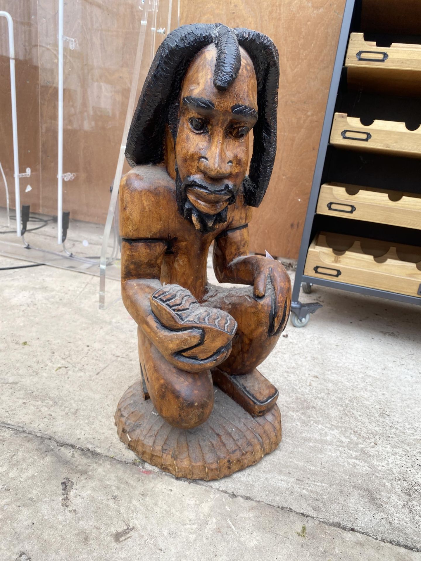 A TRIBAL WOODEN OF A MAN, HEIGHT 53CM - Image 2 of 3