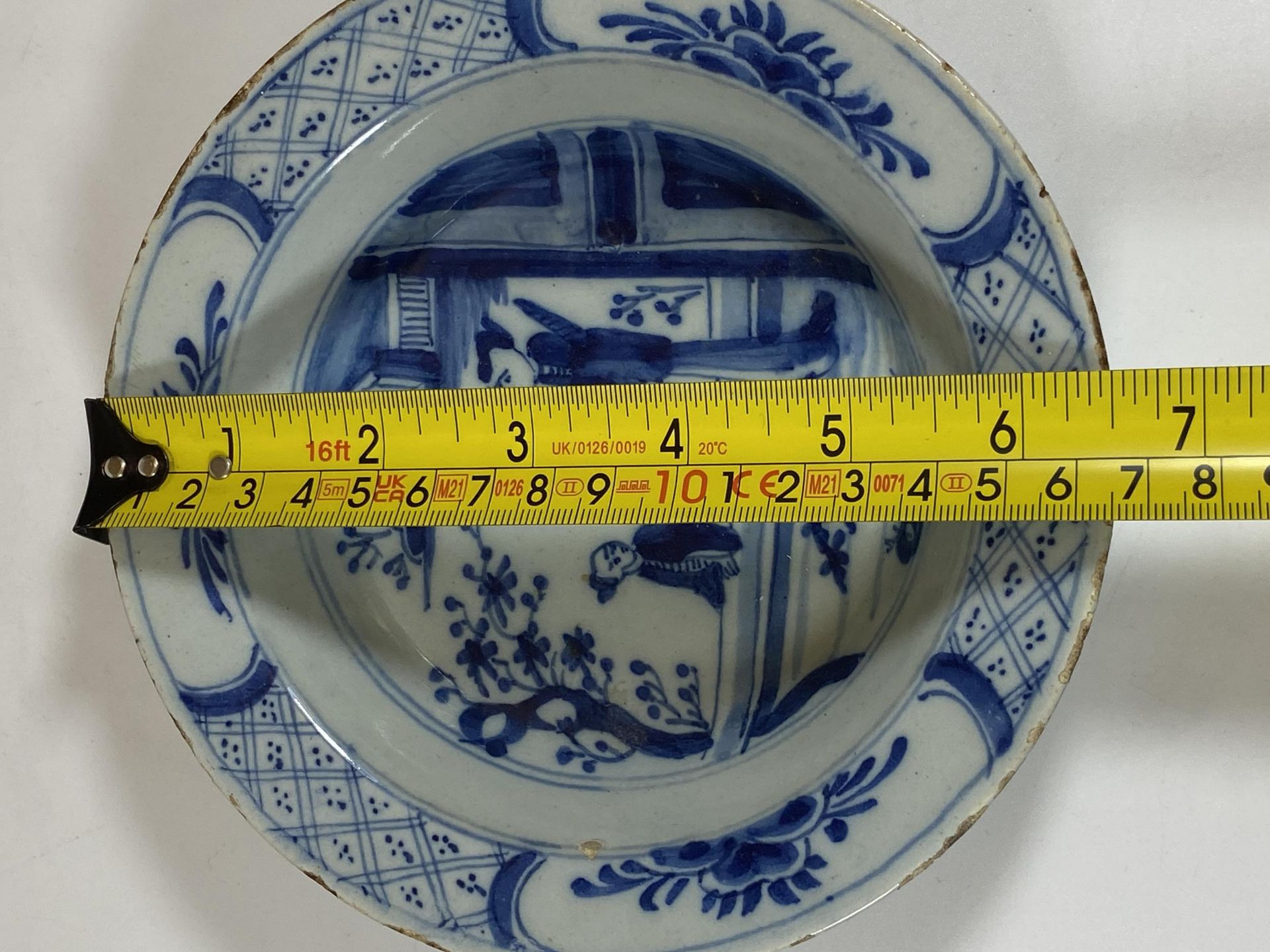 AN EARLY 19TH CENTURY DELFT ORIENTAL DESIGN BLUE AND WHITE PORCELAIN PLATE, DIAMETER 16.5CM - Image 6 of 6