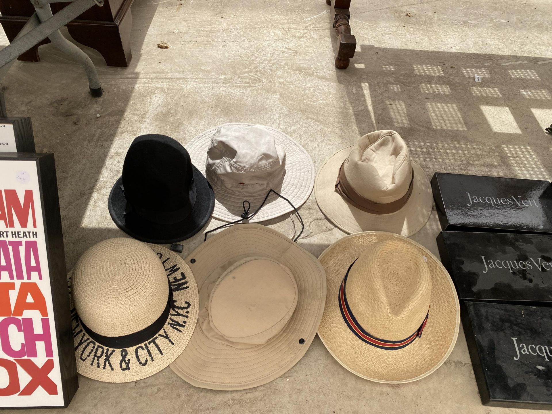 AN ASSORTMENT OF SUN HATS, THREE BOXED PAIRS OF WOMENS SHOES AND THREE POSTERS - Image 2 of 4