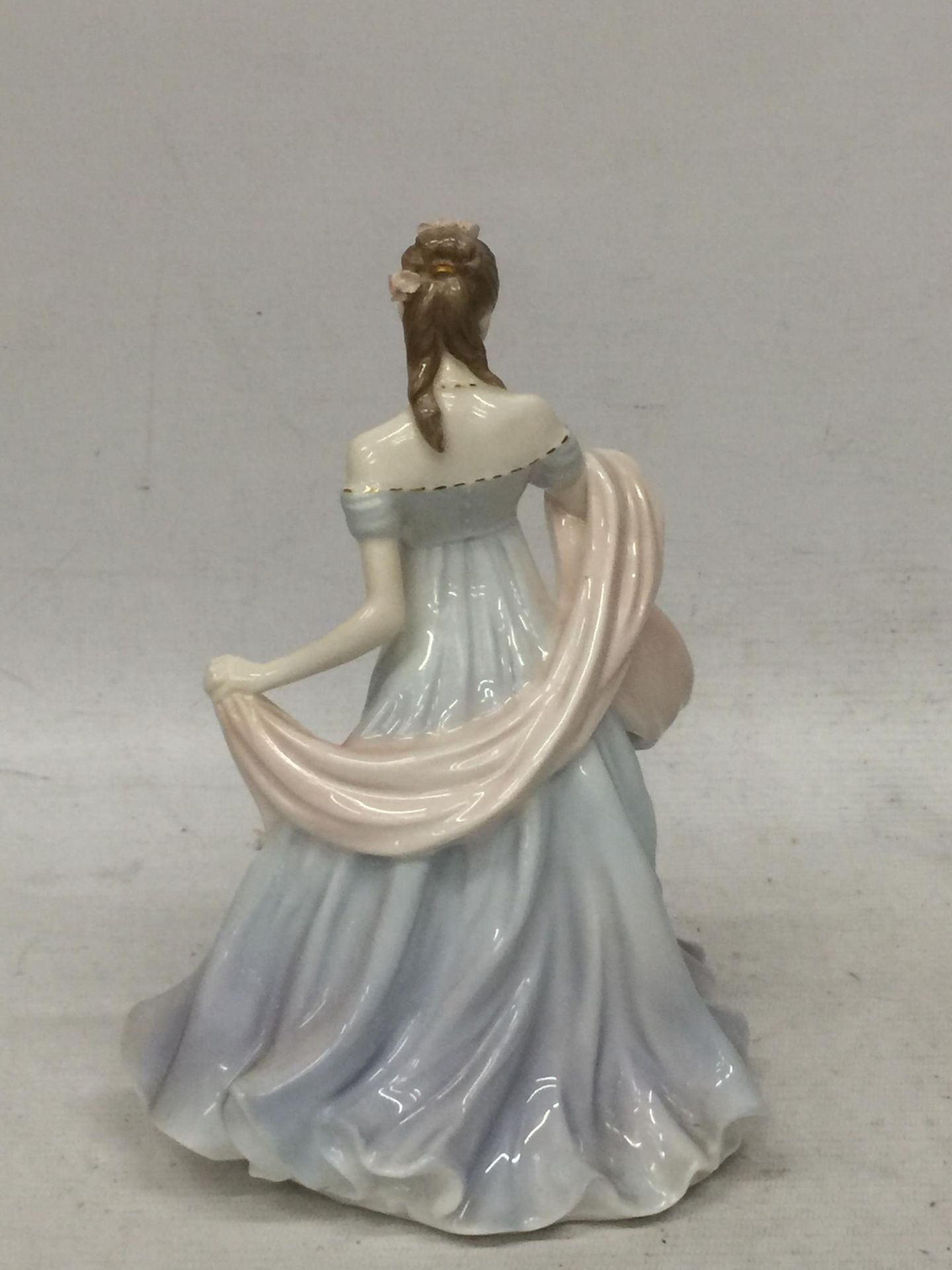A ROYAL WORCESTER 'WITH ALL MY HEART' LIMITED EDITION FIGURE