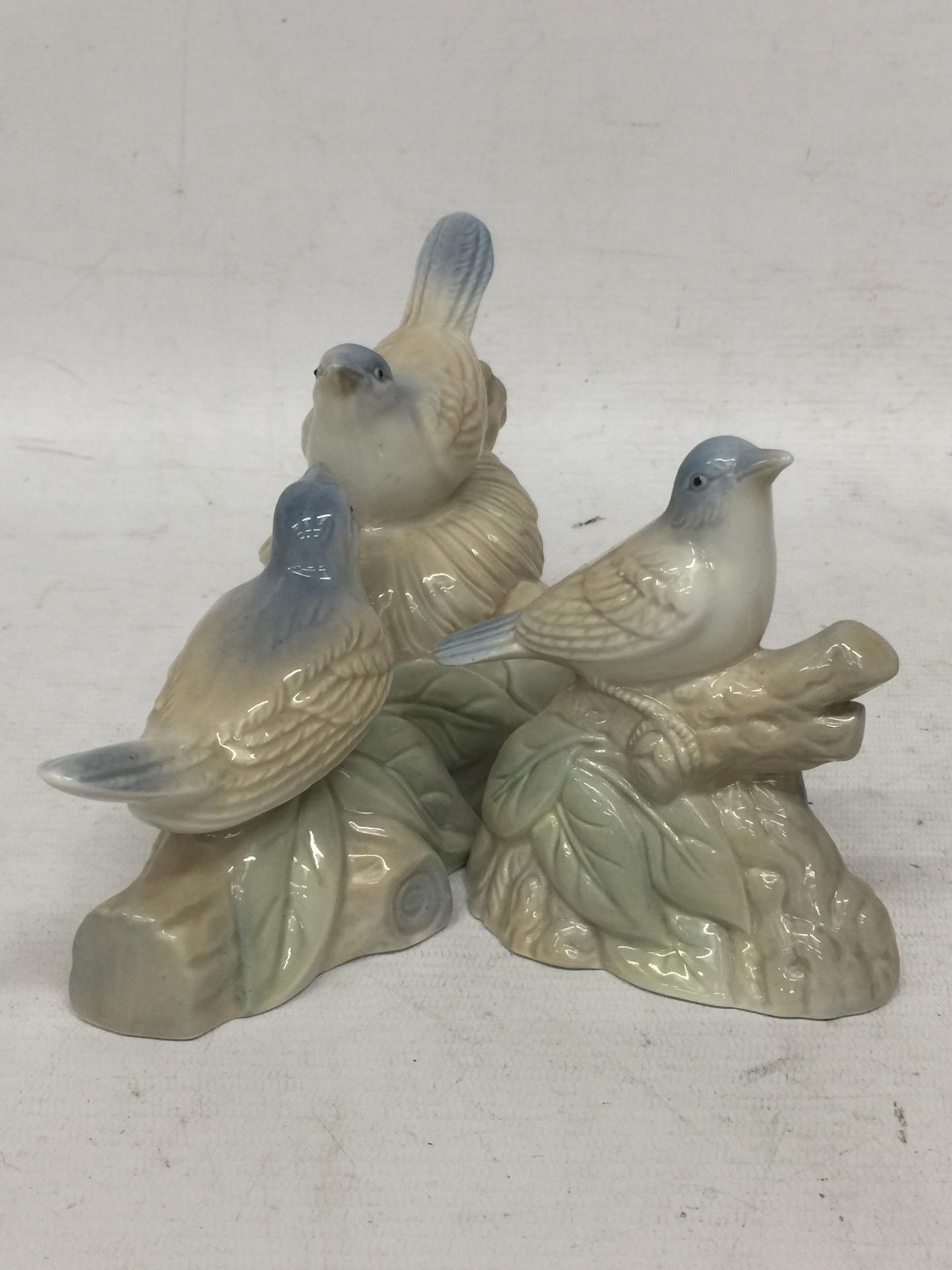 TWO M.REQUENA SPANISH BIRD FIGURES - Image 2 of 3