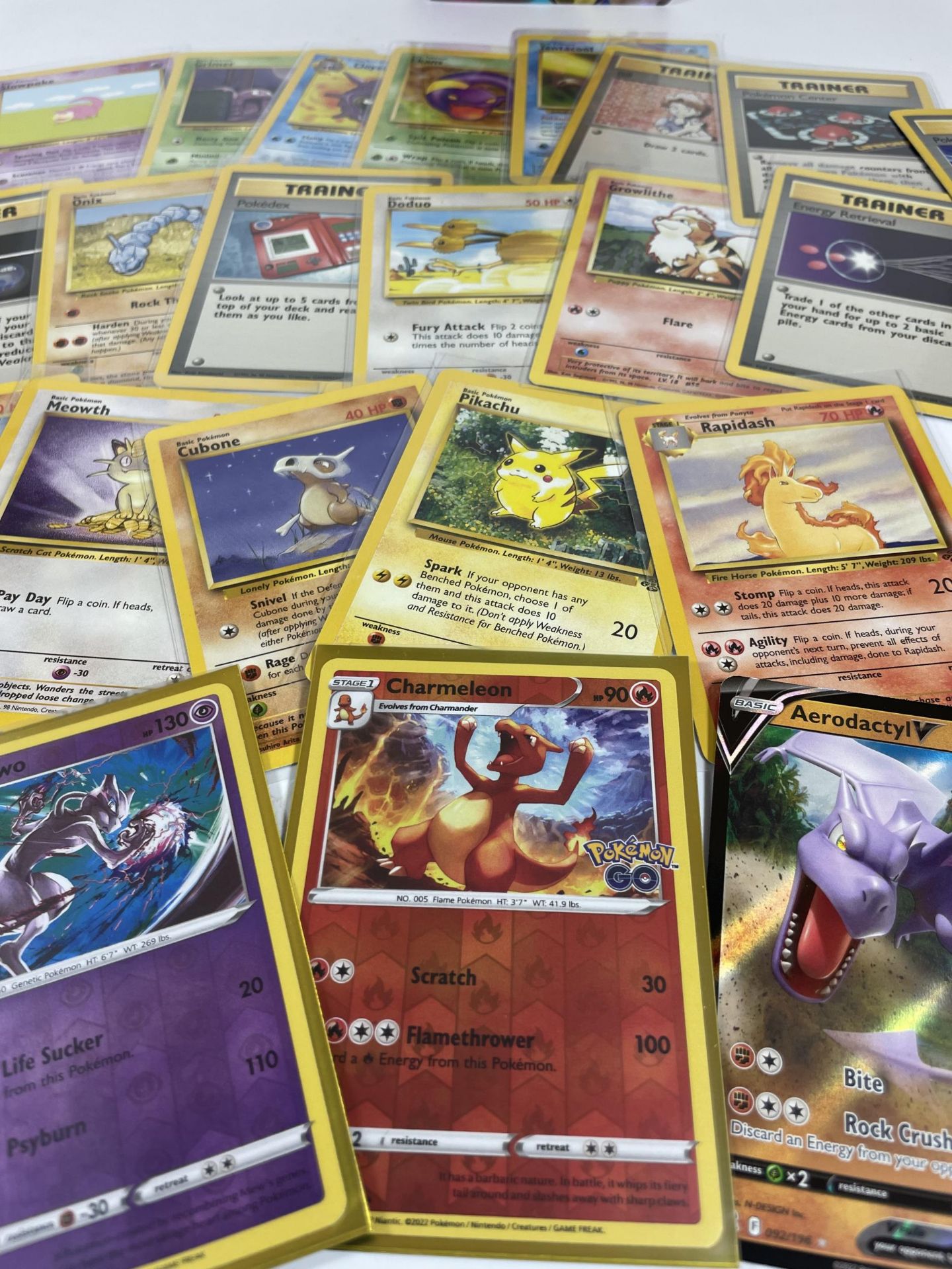 A SMALL POKEMON FOLDER OF CARDS - JUNGLE SET 1999 PIKACHU, FURTHER WOTC CARDS, MEWTWO RADIANT - Image 4 of 5