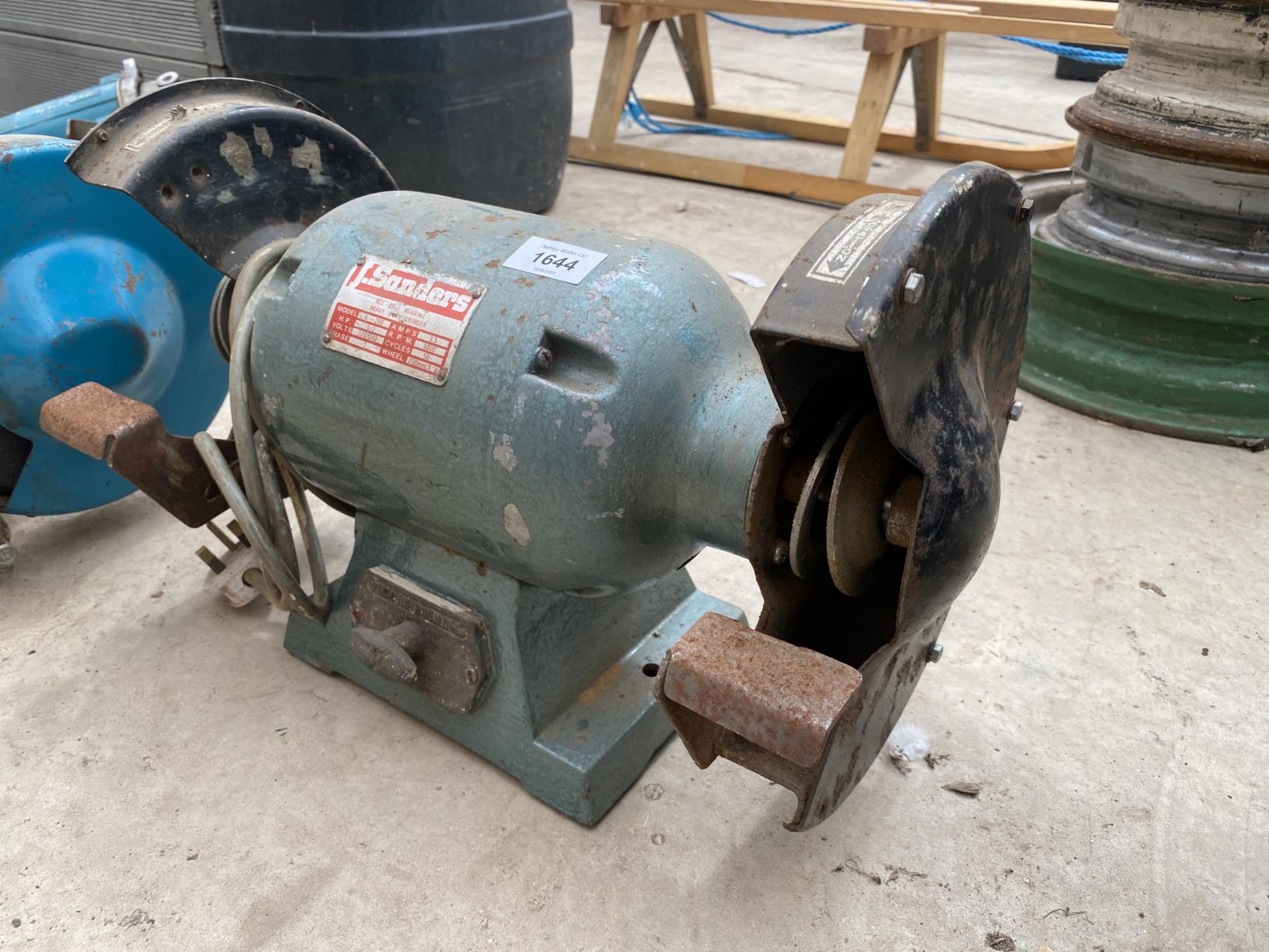 A SANDERS HEAVY DUTY GRINDER - Image 2 of 2