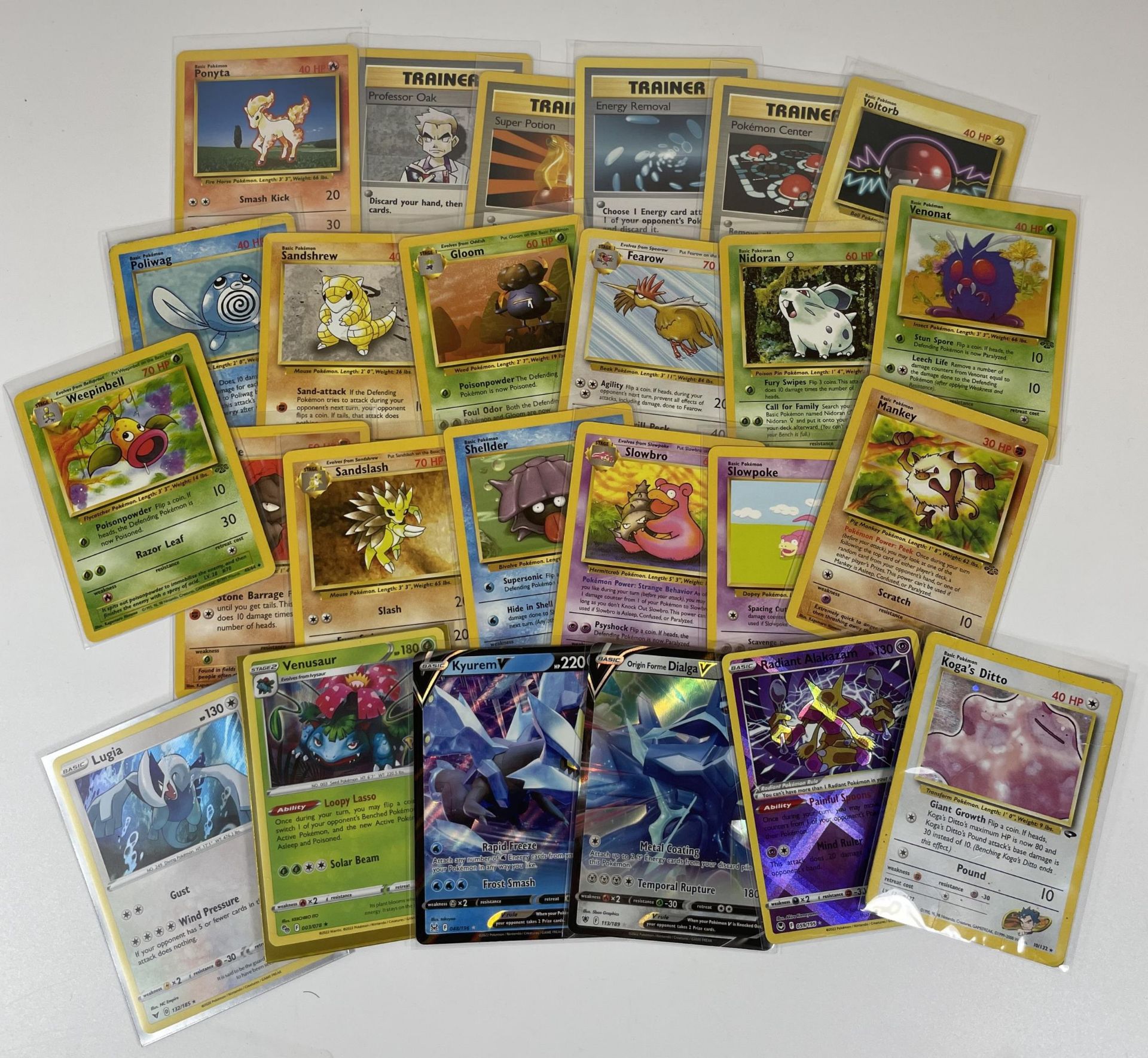 A COLLECTION OF 1999, WOTC & LATER POKEMON CARDS, FOSSIL & JUNGLE SET, HOLO LUGIA, GYM HEROES