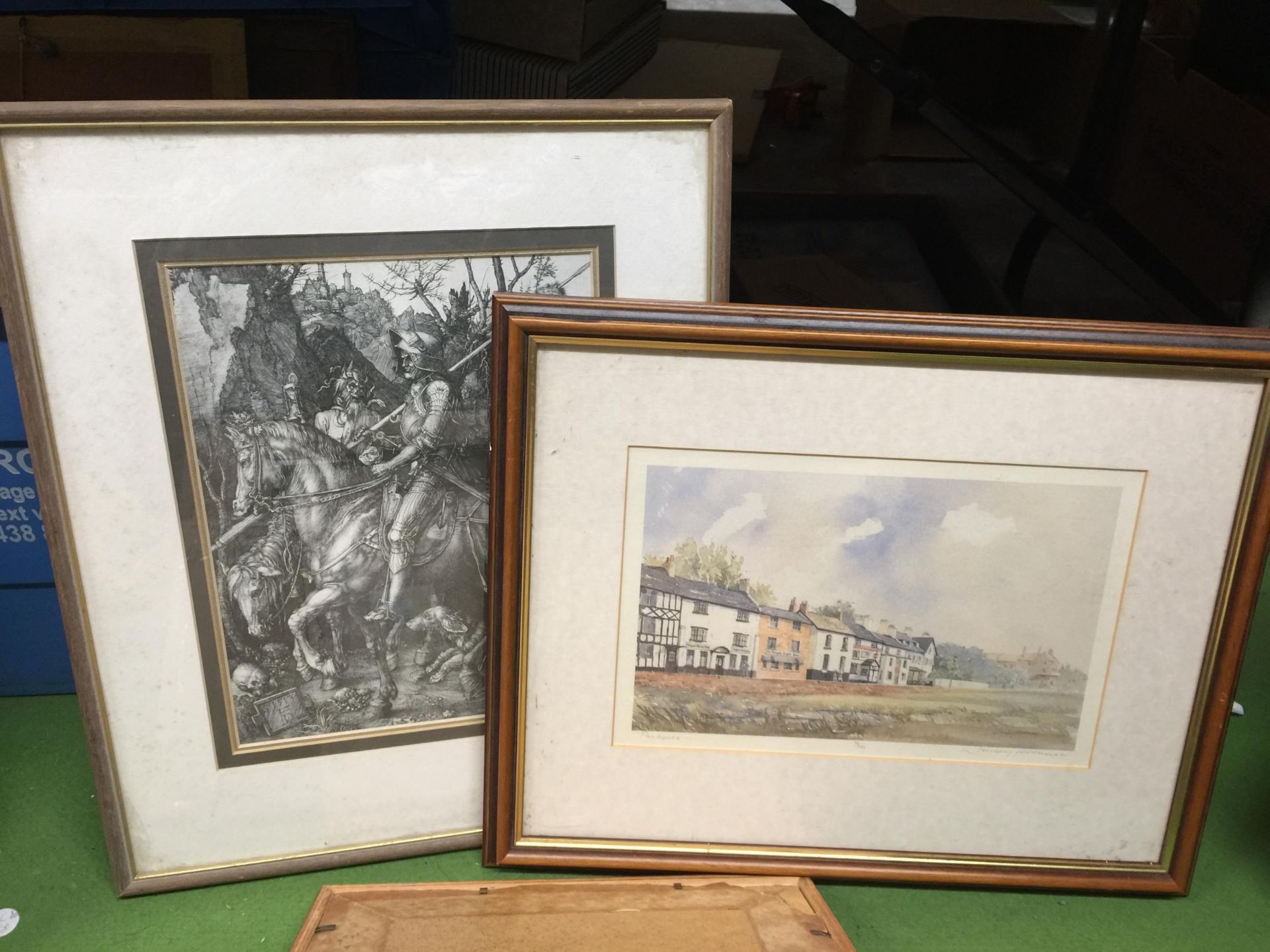 A GROUP OF FRAMED PRINTS TO INCLUDE GELDART PENCIL SIGNED HORSE AND CART, VAN GOGH PRINT ETC - Image 5 of 5