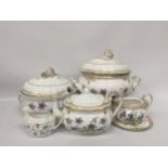 A COLLECTION OF SPODE CANTERBURY AND STAFFORD DLOWERS DINNER SERVICE ITEMS