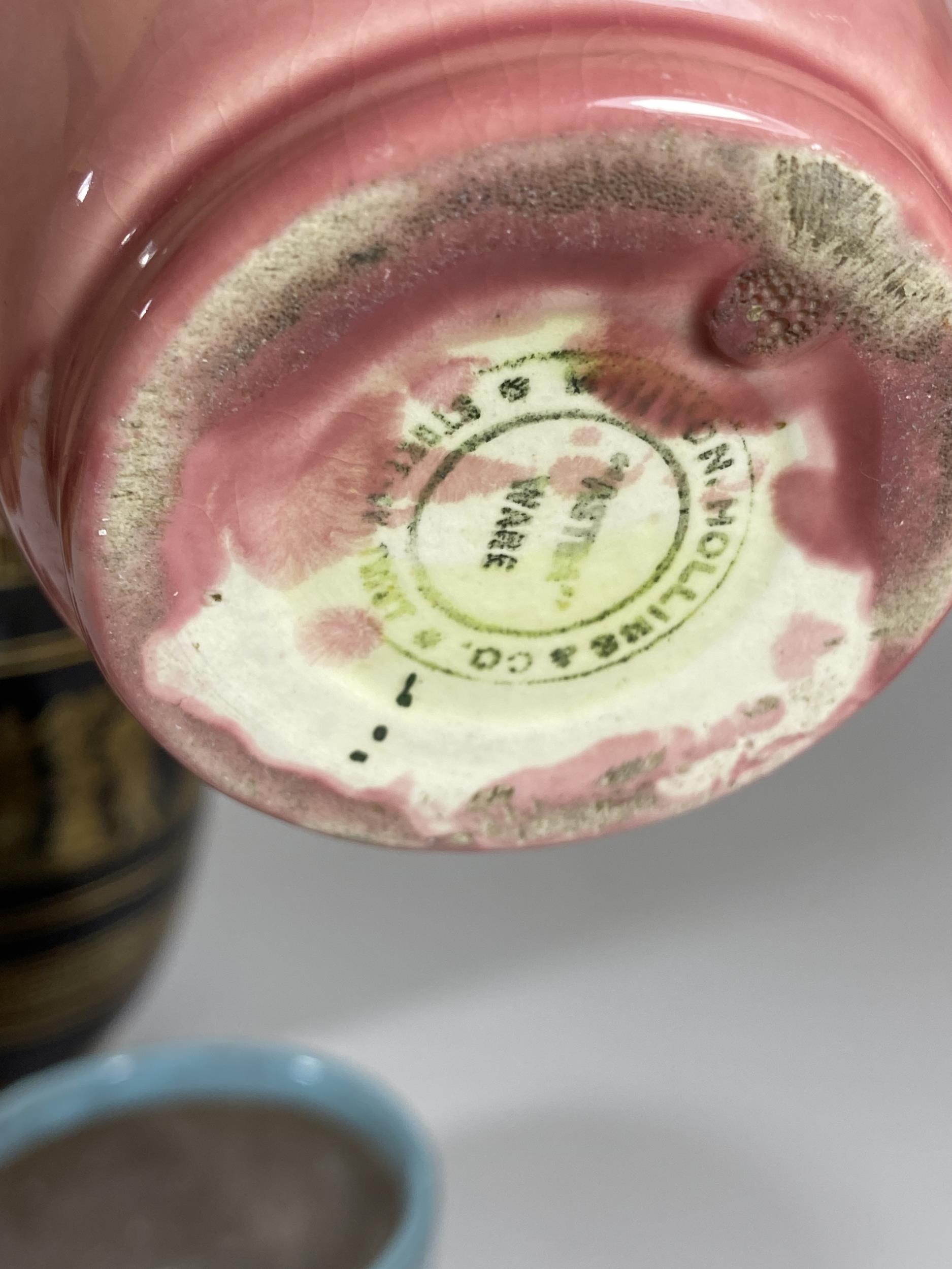 A MIXED GROUP OF CERAMICS TO INCLUDE, ORIENTAL PORCELAIN BOWL, 19TH CENTURY GILT CUPS, PILKINGTONS - Image 6 of 6