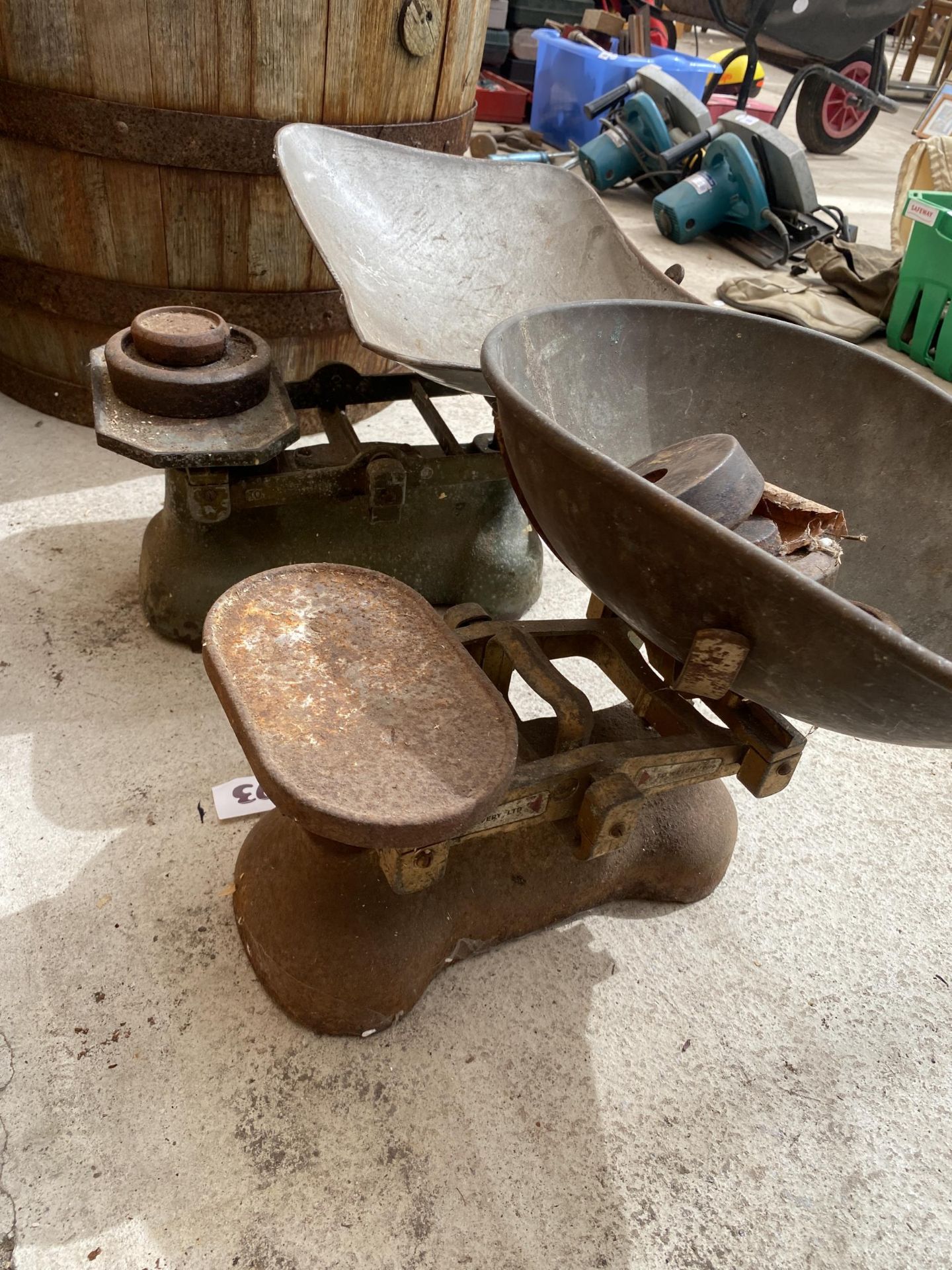 TWO SETS OF VINTAGE WEIGHING SCALES - Image 3 of 3