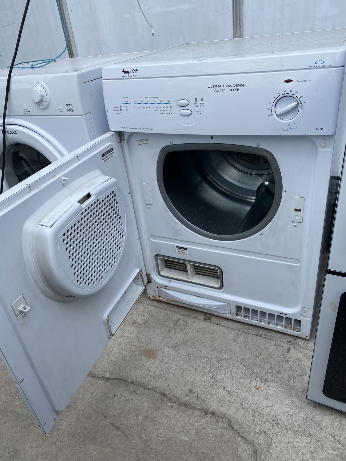 A WHITE HOTPOINT ULTIMA CONSENSER DRYER - Image 2 of 2