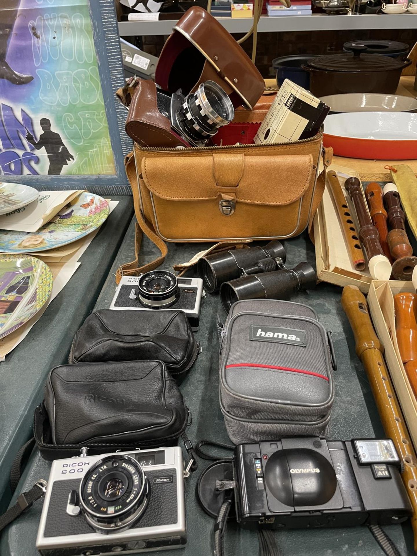 A QUANTITY OF CAMERAS, ETC TO INCLUDE RICOH 500G, OLYMPUS A11, EXAKTRA, ETC, LENSES, BINOCULARS,