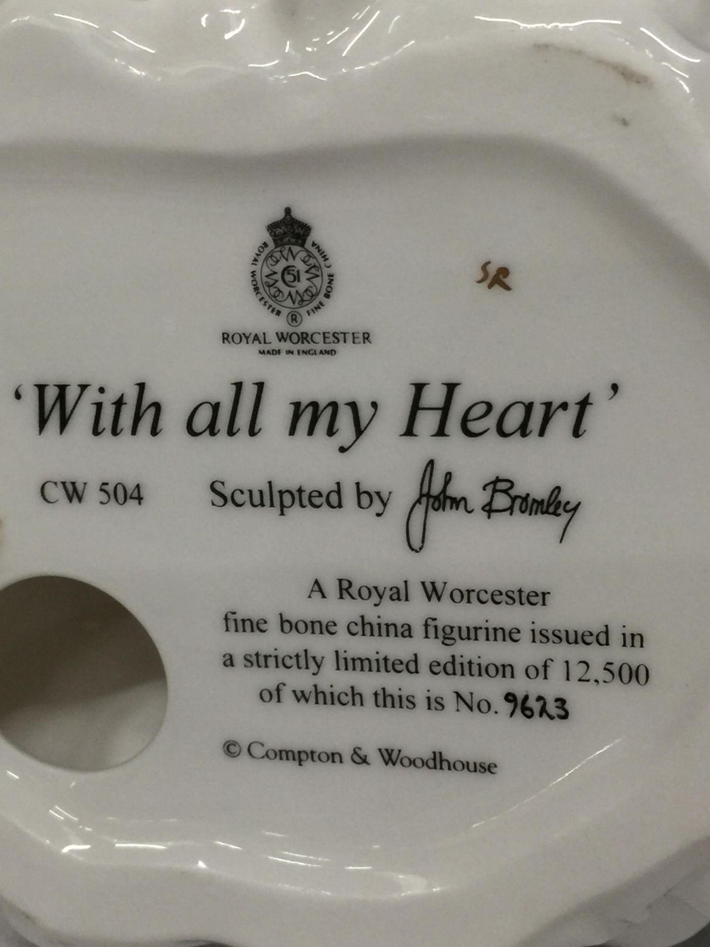 A ROYAL WORCESTER 'WITH ALL MY HEART' LIMITED EDITION FIGURE - Image 5 of 5