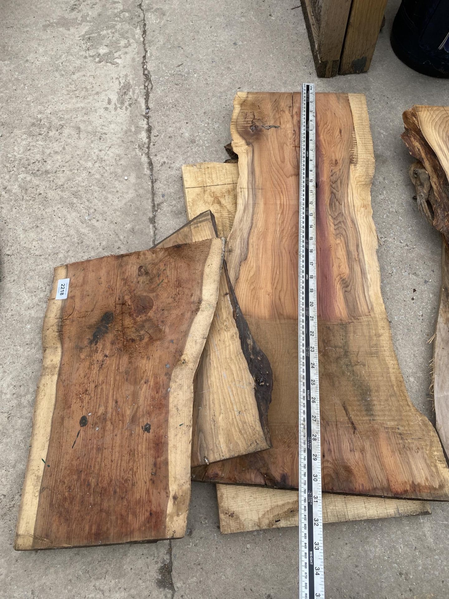 FOUR SMALL PIECES OF ROUGH SAWN YEW WOOD - Image 2 of 3