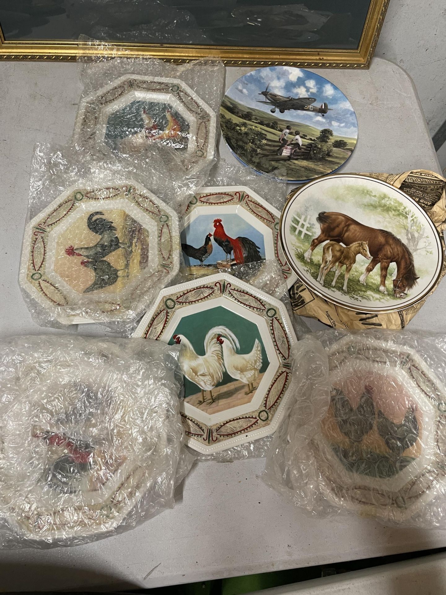 A COLLECTION OF JOHNSON BROS COCKEREL COLLECTION PLATES