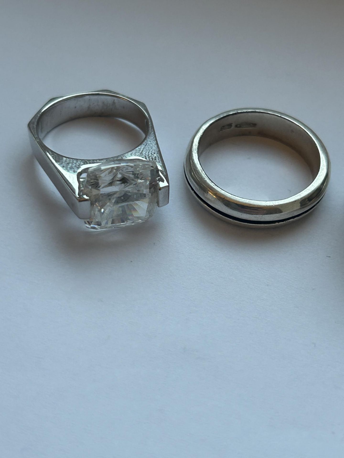 FOUR SILVER DRESS RINGS GROSS WEIGHT 40.46 GRAMS - Image 3 of 3