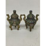 A PAIR OF ORIENTAL CLOISONNE LIDDED SMALL CENSORS