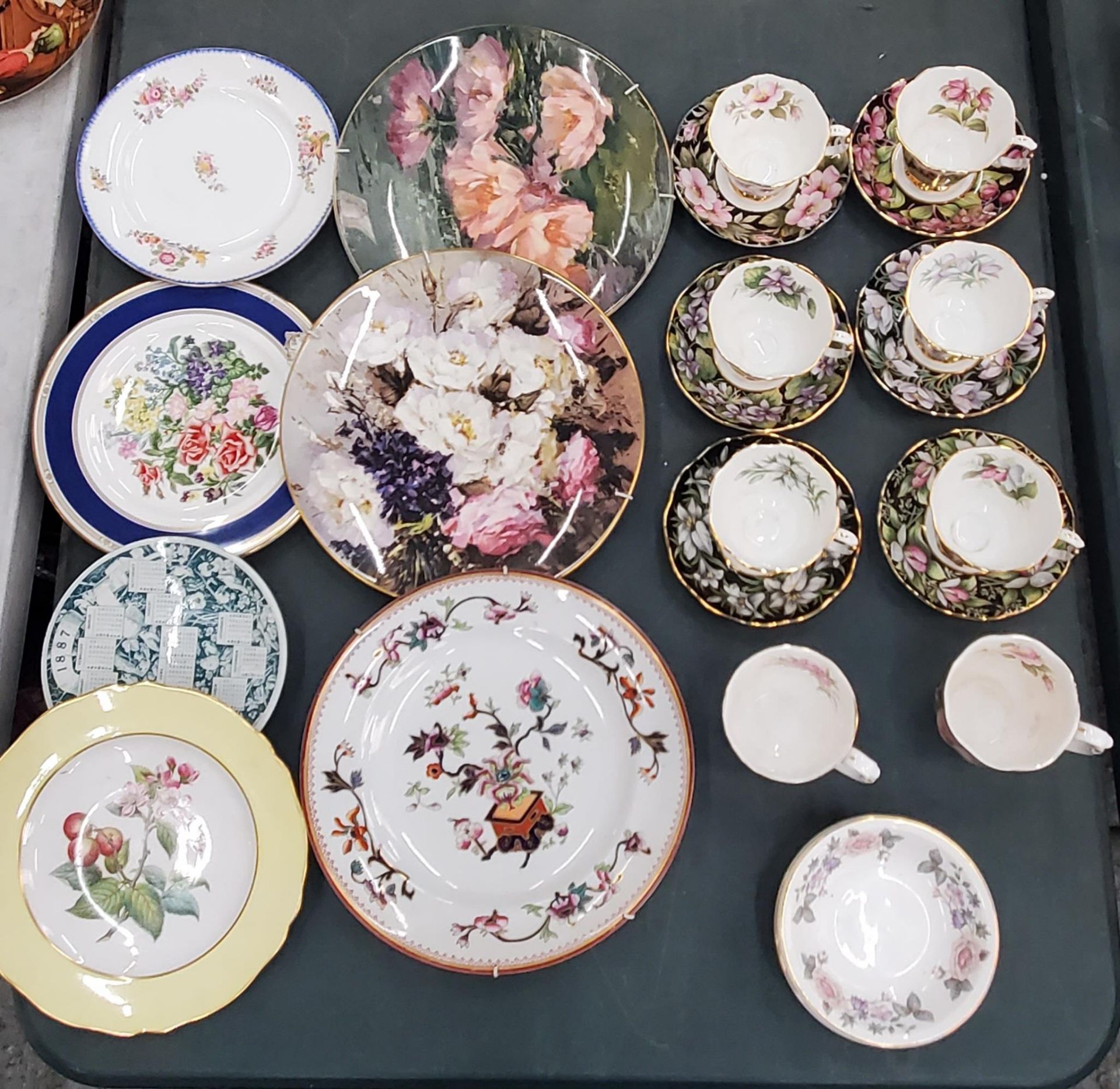 EIGHT ROYAL LBERT 'PROVINCIAL FLOWERS' CUPS AND SIX SAUCERS, CABINET PLATES TO INCLUDE ROYAL