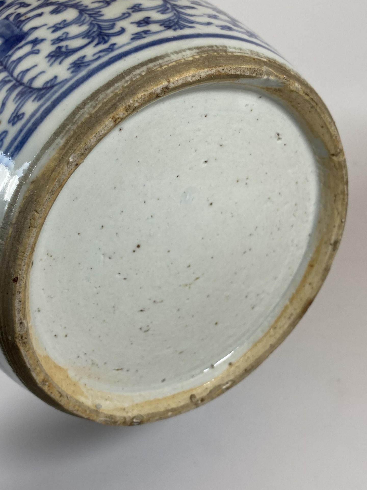 A 19TH CENTURY CHINESE QING BLUE AND WHITE PORCELAIN MARRIAGE GINGER JAR, HEIGHT 19CM - Image 4 of 5