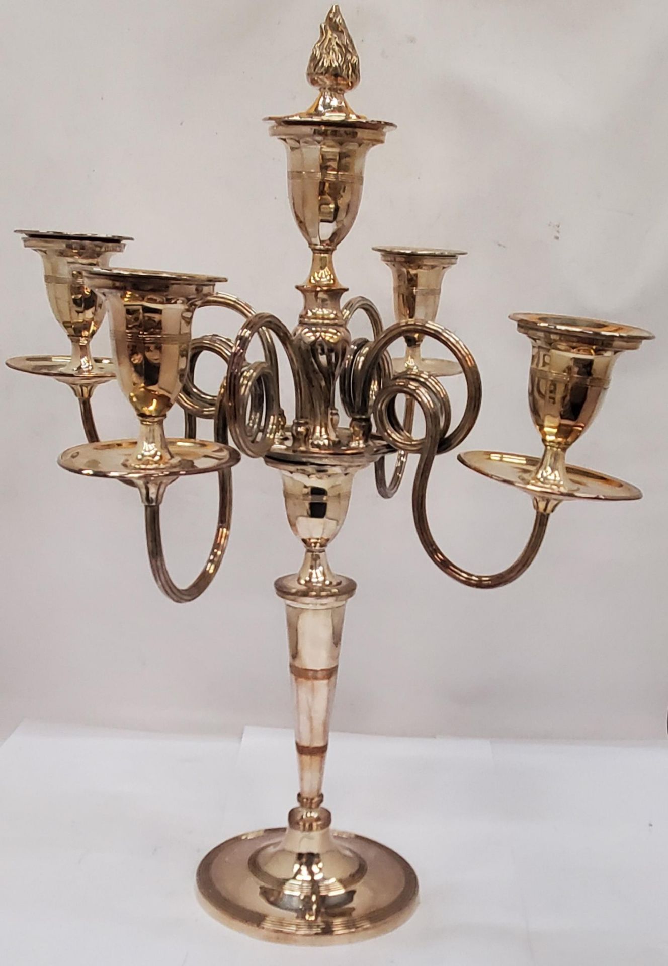 A QUANTITY OF SILVER PLATED ITEMS TO INCLUDE A CANDLEABRA WITH FIVE BRANCHES AND A SNUFFER, AN - Image 2 of 4