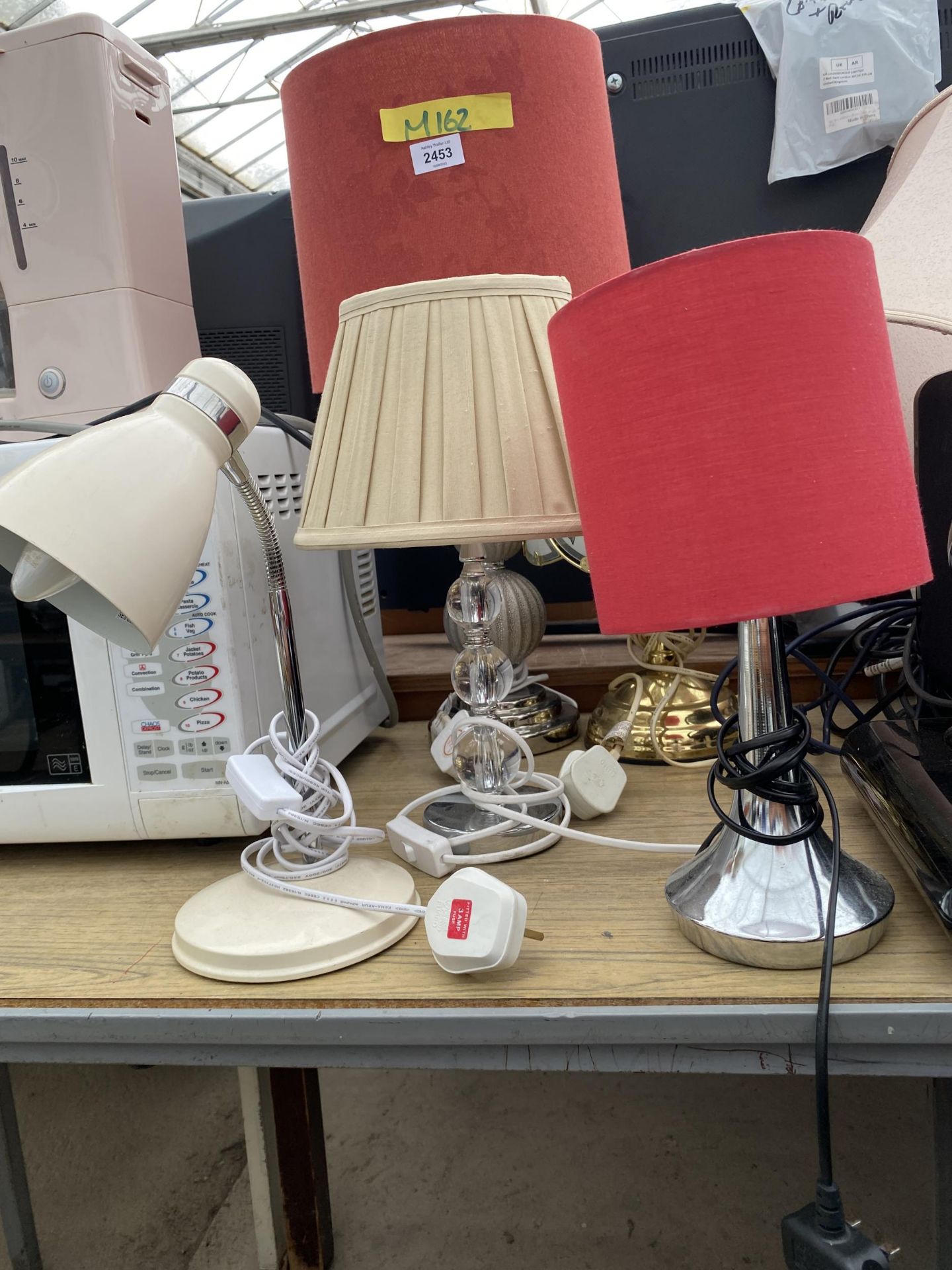 A COLLECTION OF TABLE LAMPS WITH DECORATIVE SHADES - Image 2 of 2