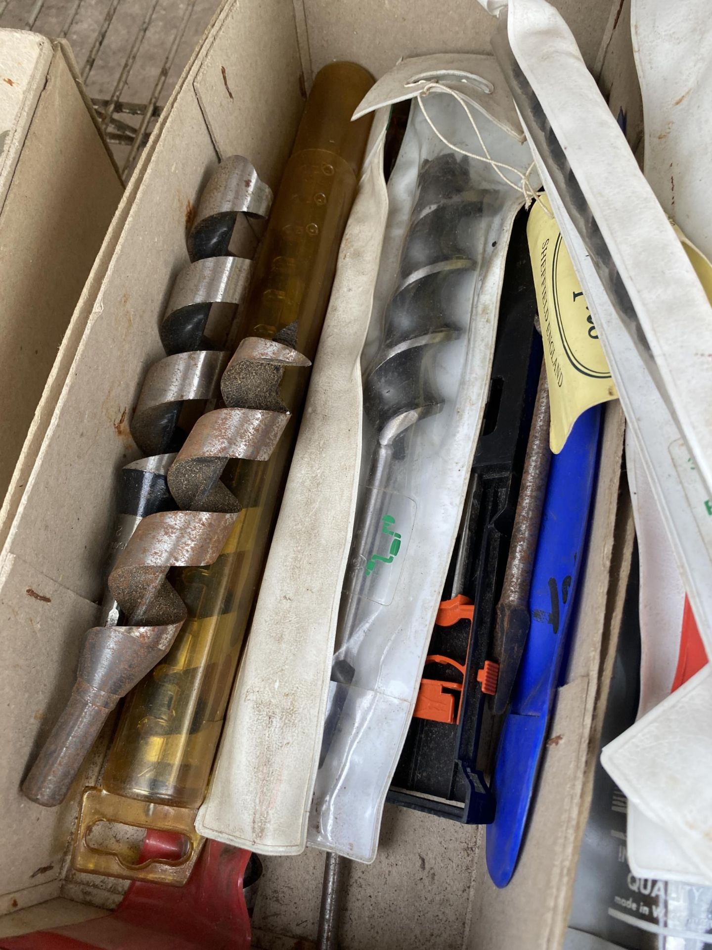 A BOX OF LOOSE HEAVY DUTY DRILL BITS - Image 4 of 4