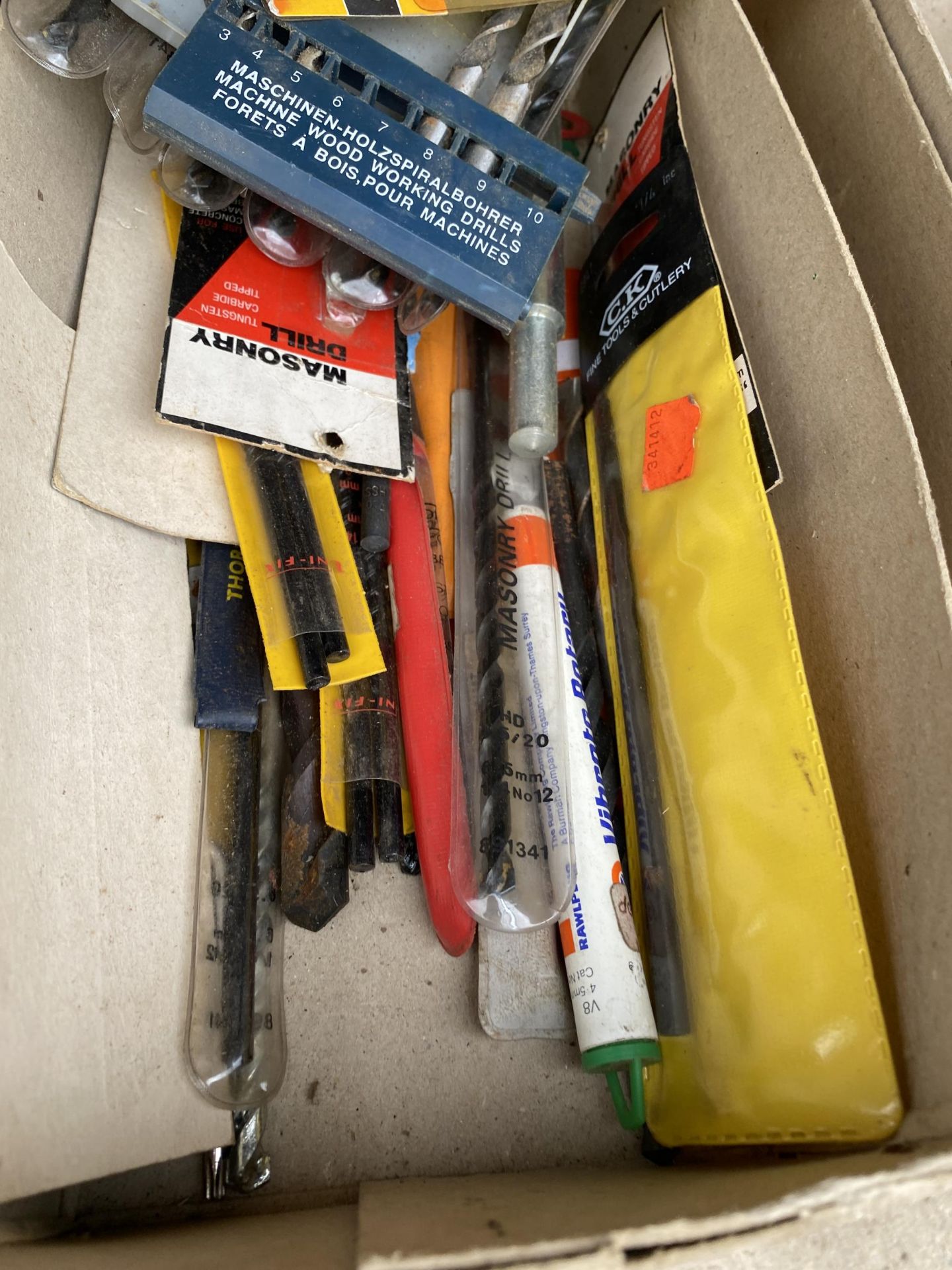 A BOX OF NEW OLD STOCK DRILL BITS ETC - Image 3 of 3