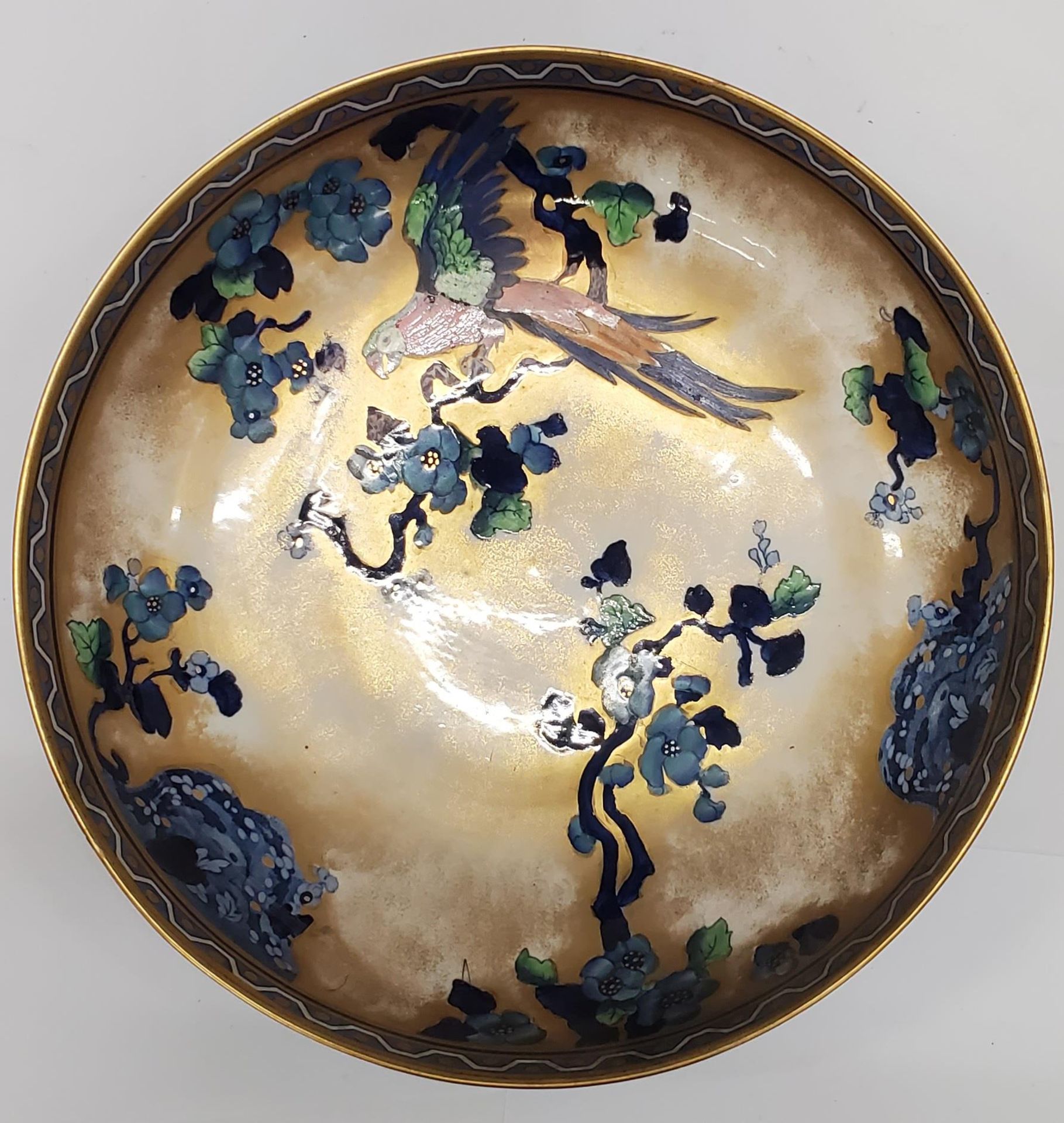 TWO LARGE LOSOL WARE BOWLS DECORATED WITH PARROTS AND FOLIAGE - Image 2 of 5
