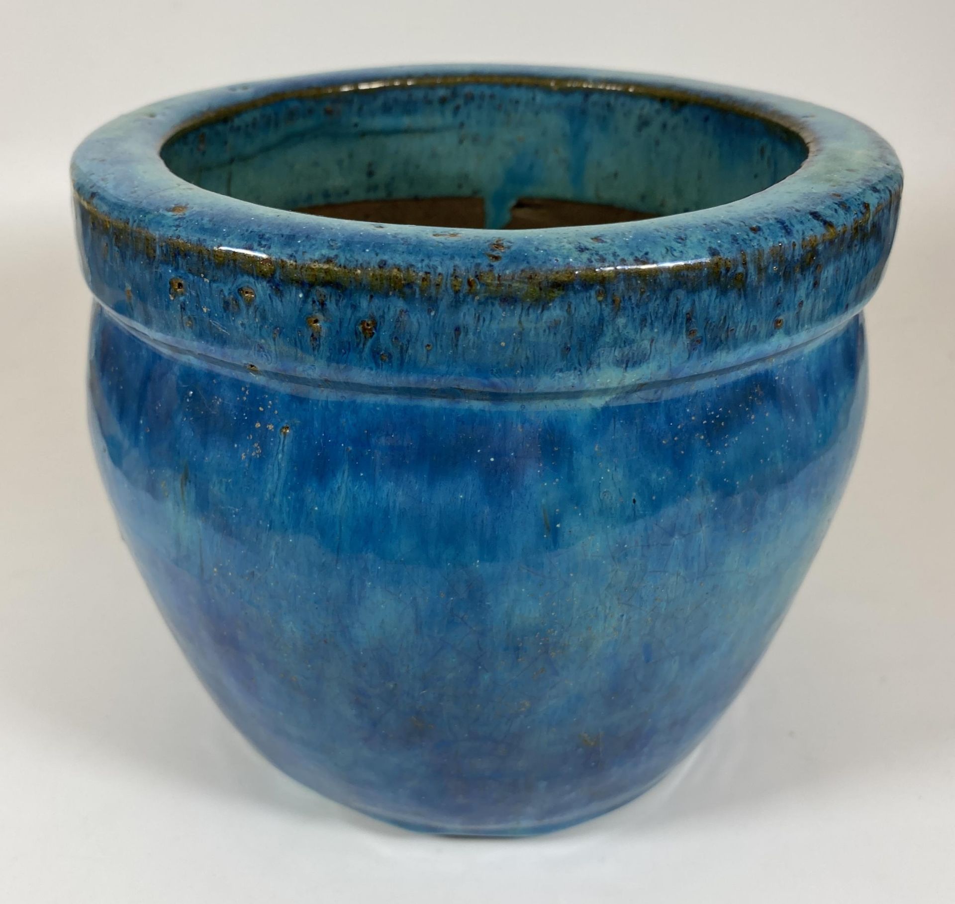 A 20TH CENTURY CHINESE TURQUOISE POTTERY PLANTER, HEIGHT 15CM