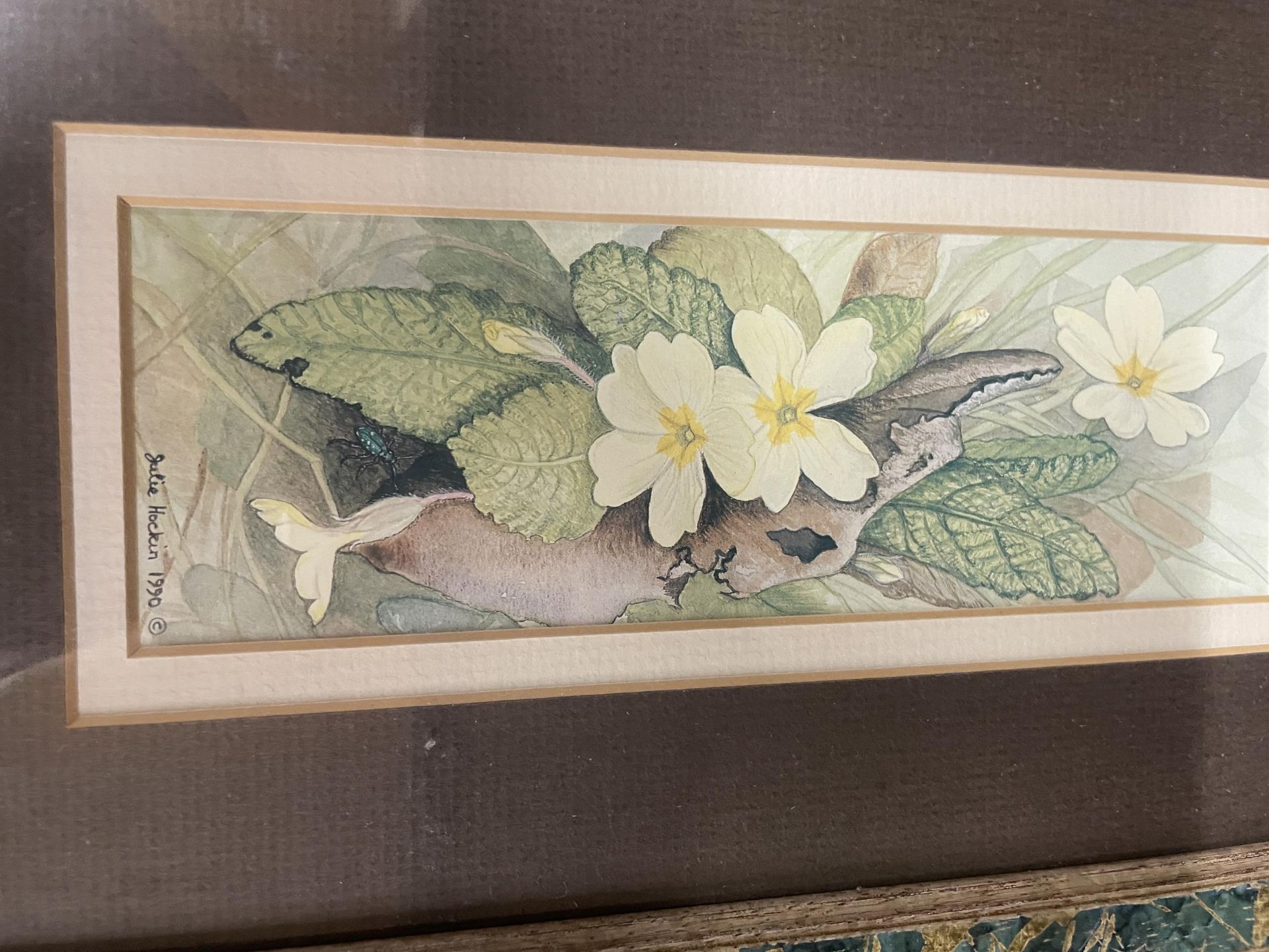 A GROUP OF THREE FRAMED FLORAL PRINTS - Bild 2 aus 4