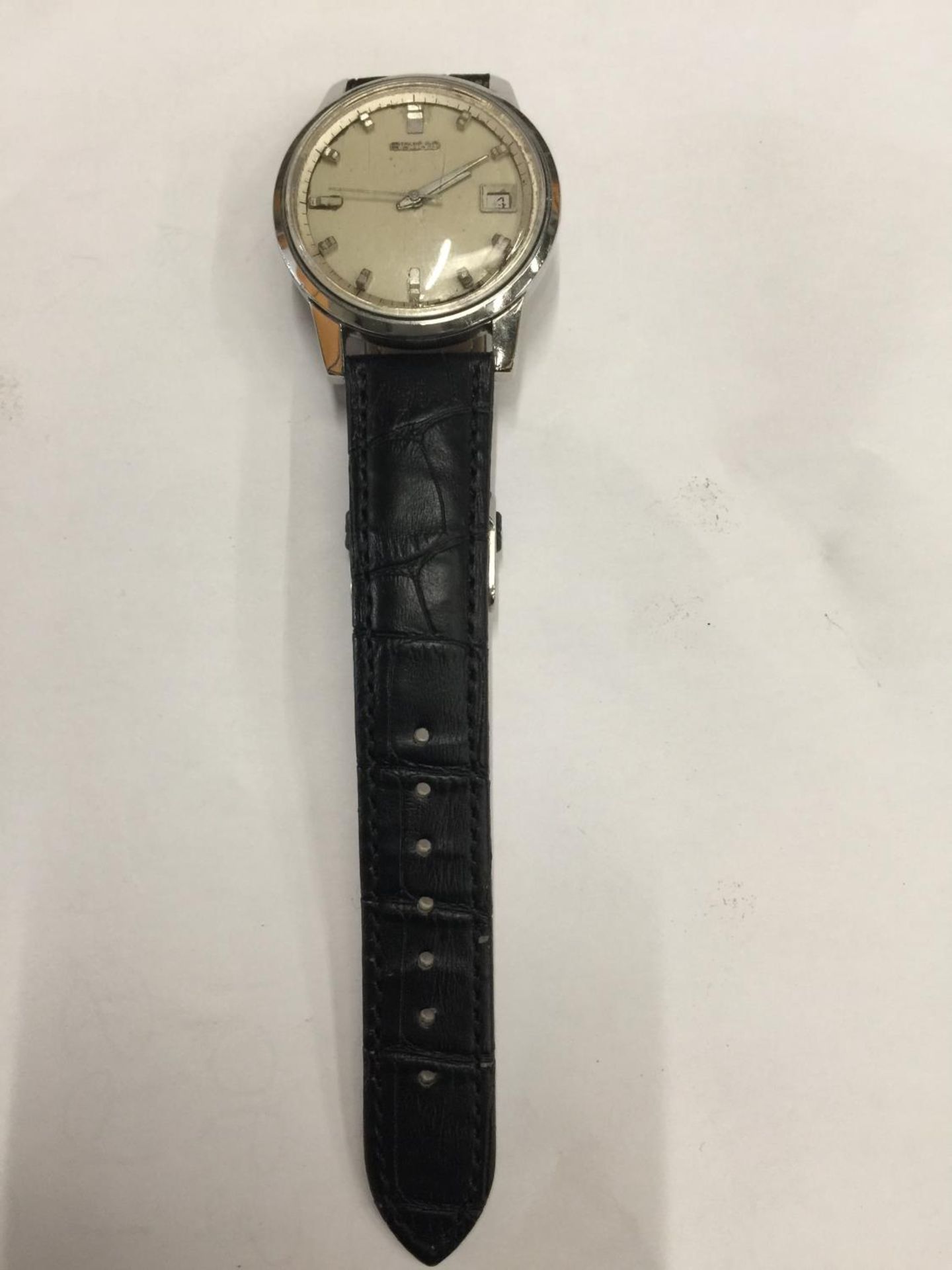 A VINTAGE SEIKO SPORTSMATIC AUTOMATIC WRISTWATCH 7625-8060 SEEN WORKING BUT NO WARRANTY