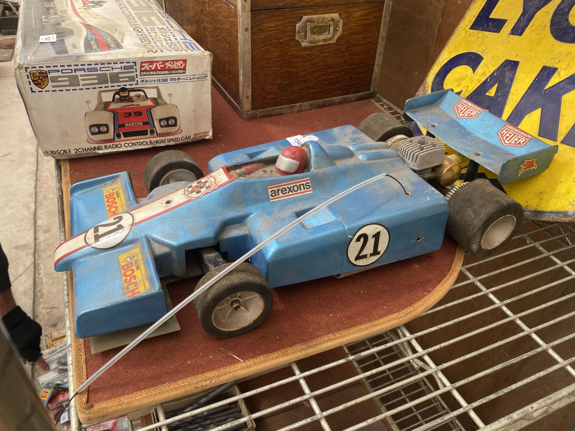 A VINTAGE PLASTIC RADIO CONTROLED F1 CAR - Image 2 of 4