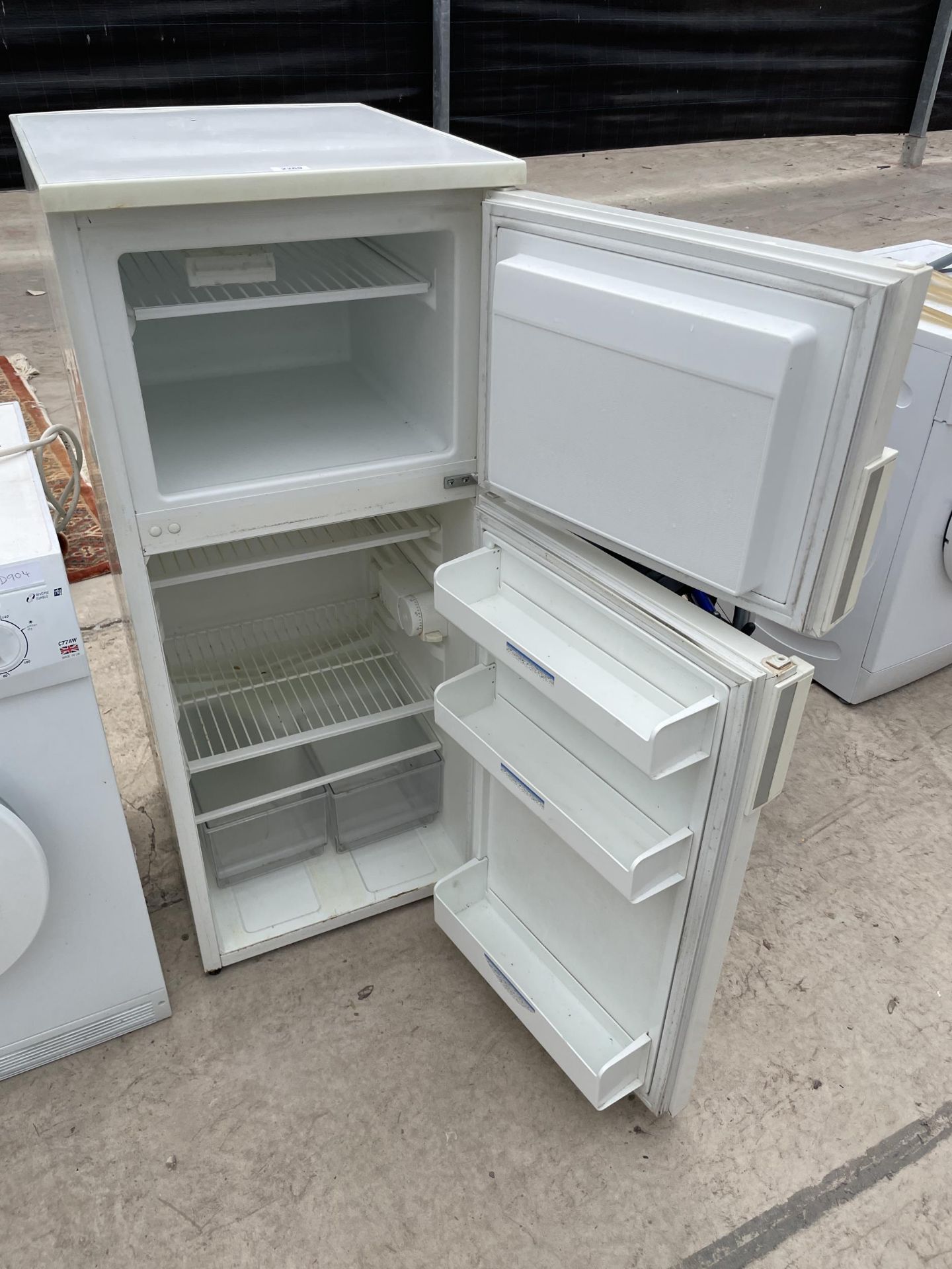 A WHIRLPOOL FRIDGE FREEZER - Image 2 of 2