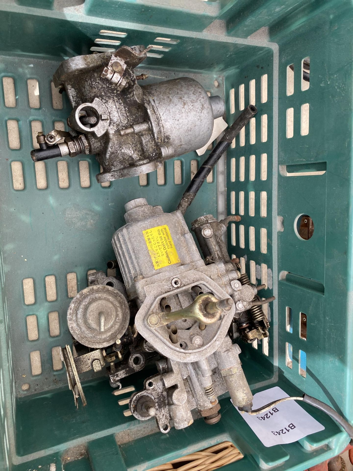 A BOX OF CAR ENGINE ITEMS - Image 2 of 4