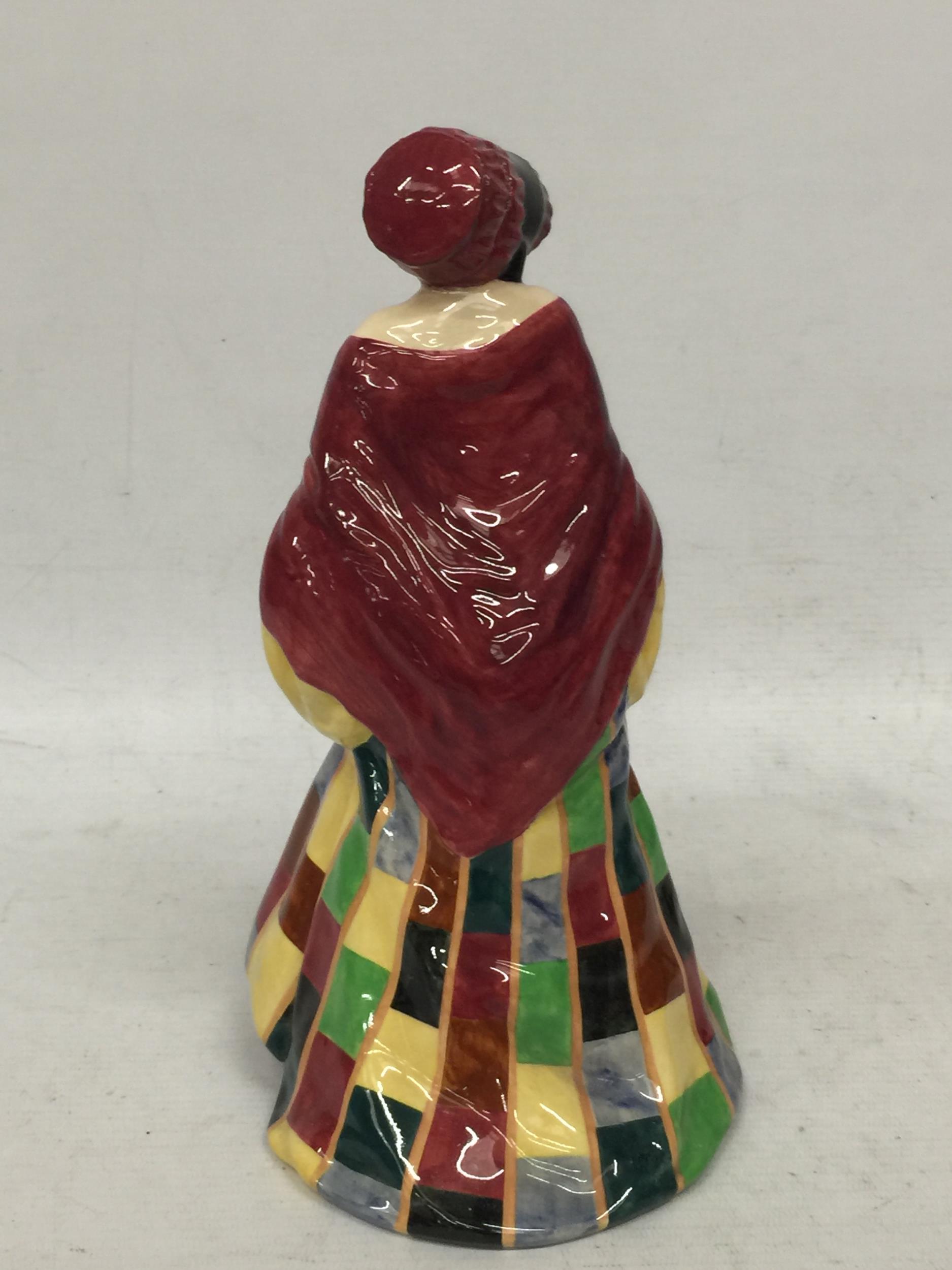 A ROYAL DOULTON 'THE PARSONS DAUGHTER' HN564 FIGURE - Image 3 of 5