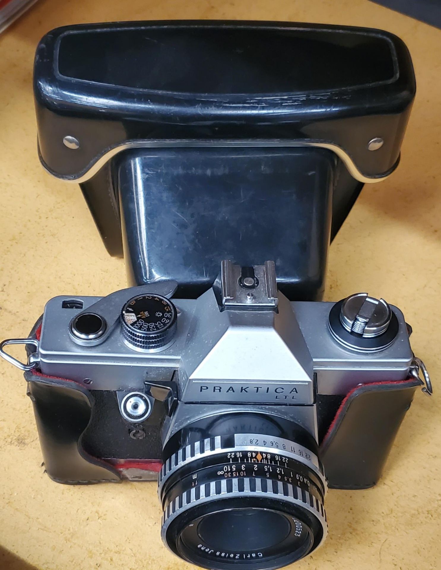 A VINTAGE COSINA CS-2 CAMERA BODY WITH ORIGINAL INSTRUCTION BOOKLET, A VINTAGE CASED PRAKTICA LTL - Image 3 of 4