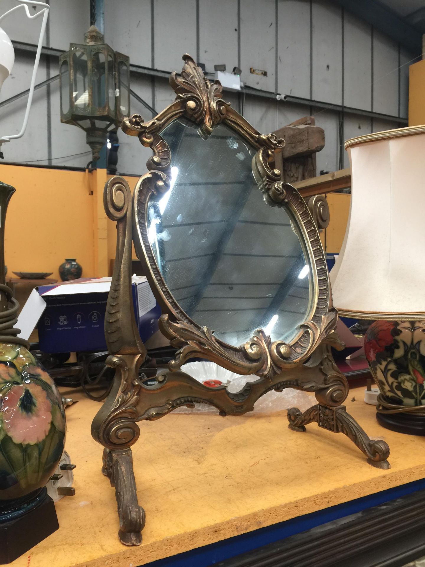 A GILT EFFECT FREESTANDING DRESSING MIRROR - Image 2 of 2