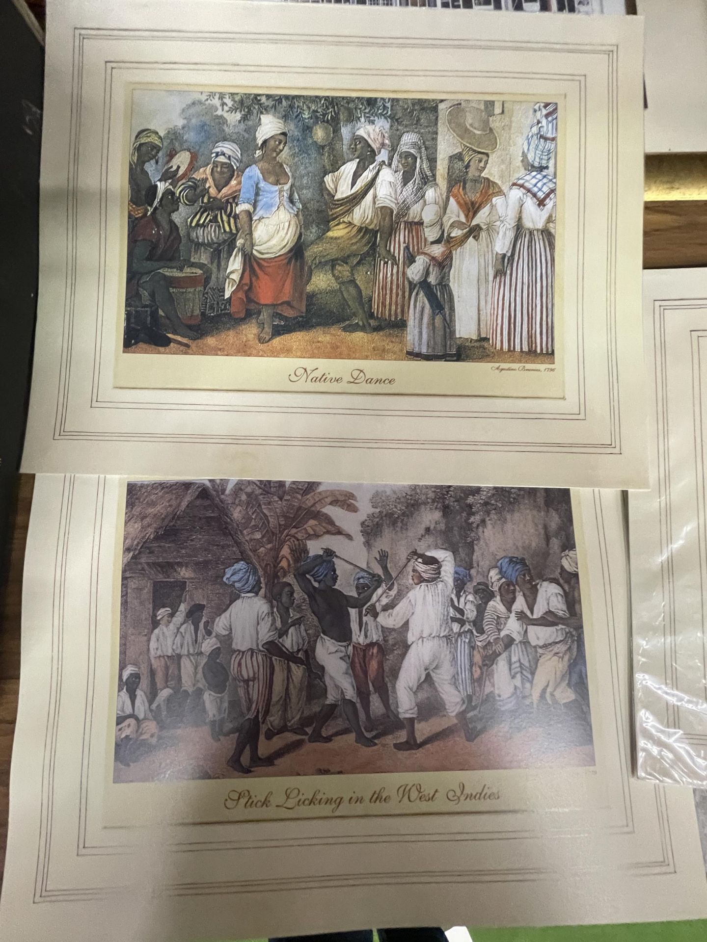 A GROUP OF UNFRAMED ENGRAVINGS TO INCLUDE GILT FRAMED EXAMPLE - Image 3 of 3