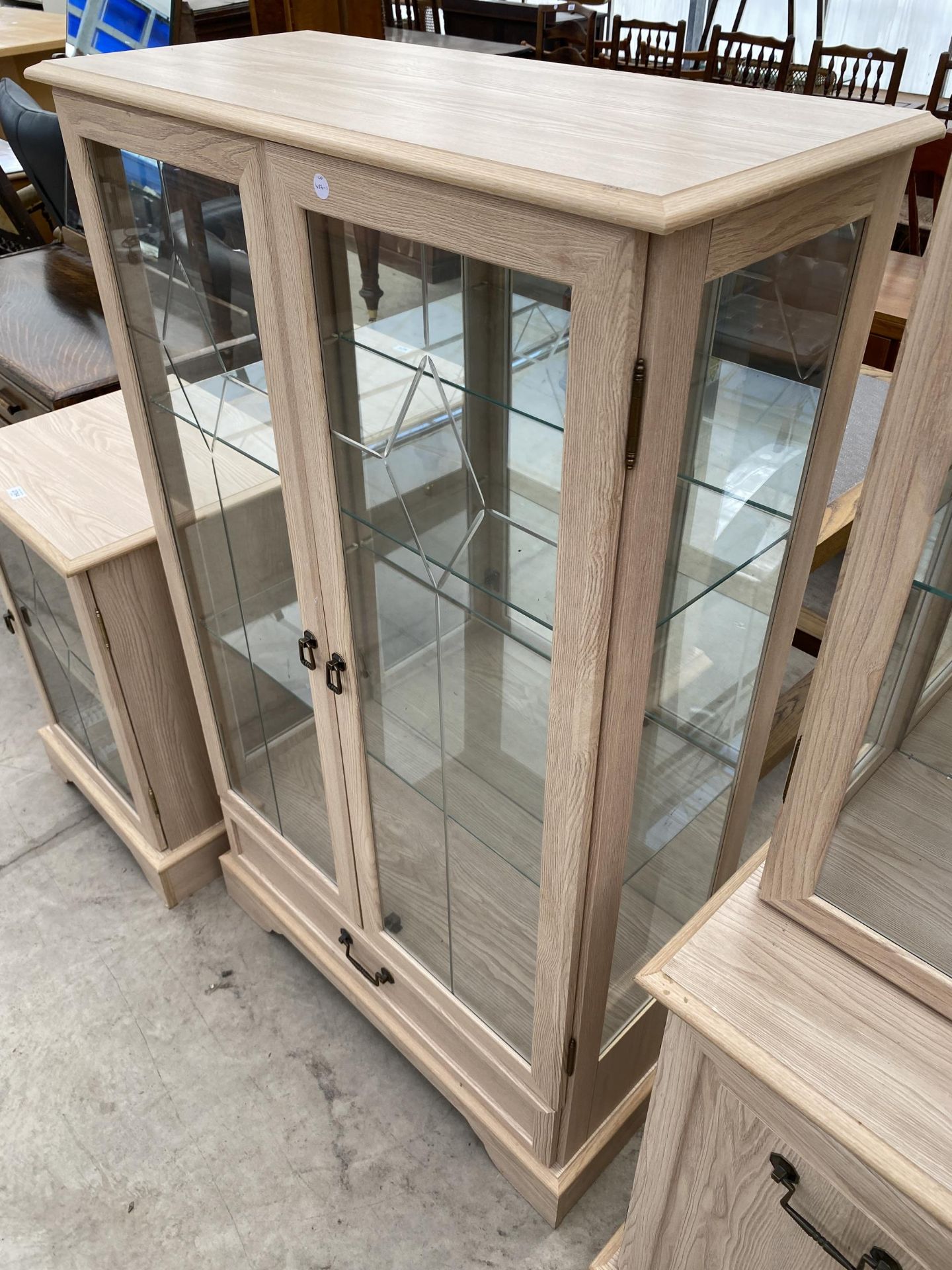 A MODERN MORRIS FURNITURE CO. GLAZED CHINA CABINET AND STEREO CABINET - Image 2 of 3