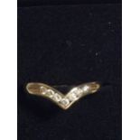 A 9CT GOLD WISHBONE RING WITH 7 DIAMONDS, WEIGHT 2G, SIZE Q