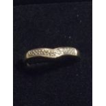 A 9CT GOLDWISHBONE RING WITH DIAMONDS, WEIGHT 1.9G, SIZE N