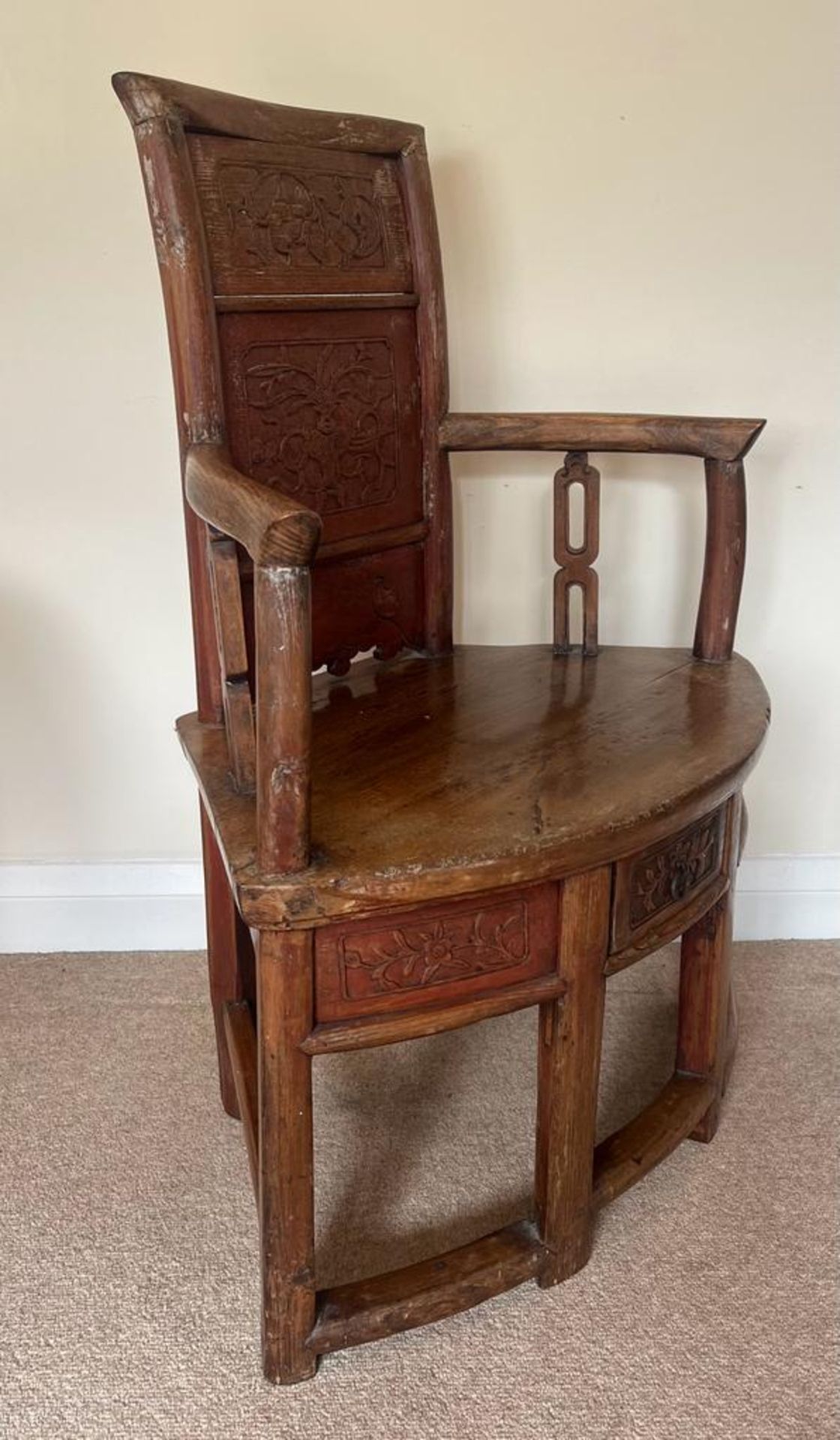 A VINTAGE CHINESE CARVED HARDWOOD CHILD'S ARMCHAIR WITH LOWER DRAWER TO SEAT, HEIGHT 80CM, WIDTH - Image 3 of 6
