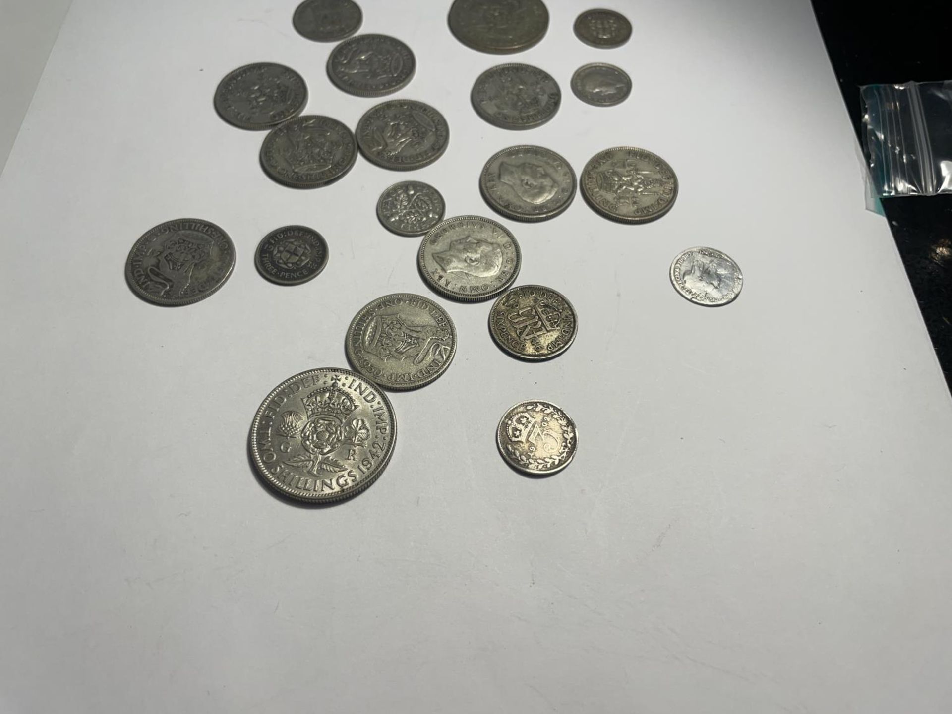 A QUANTITY OF VARIOUS COINS - Image 3 of 4
