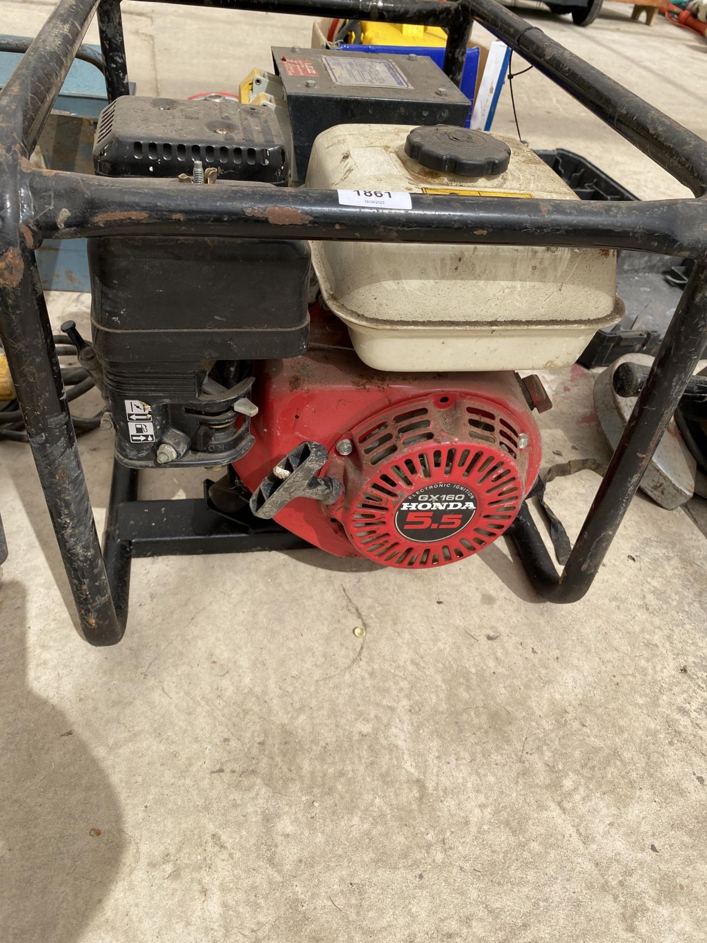 A VINTAGE 110V PETROL GENERATOR WITH HONDA ENGINE - Image 2 of 3