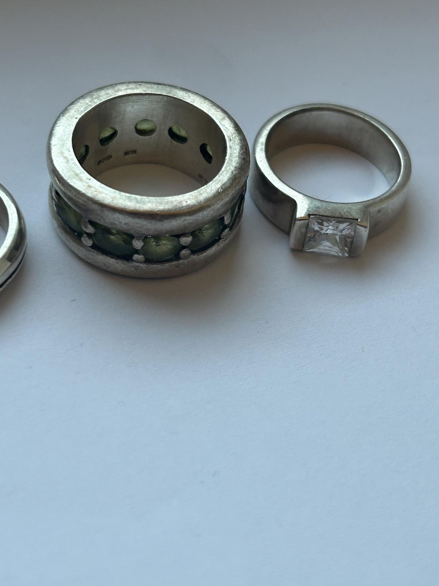 FOUR SILVER DRESS RINGS GROSS WEIGHT 40.46 GRAMS - Image 2 of 3