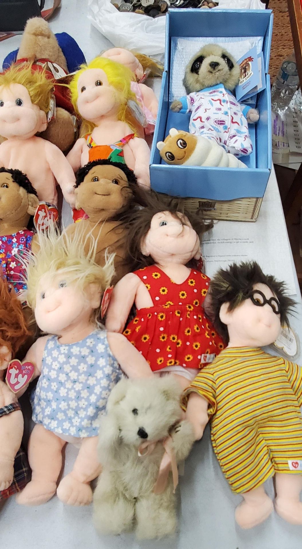 A LARGE COLLECTION OF CUDDLY TOYS TO INCLUDE PADDINGTON BEAR TY BEANIE KIDS, ETC - Image 5 of 5