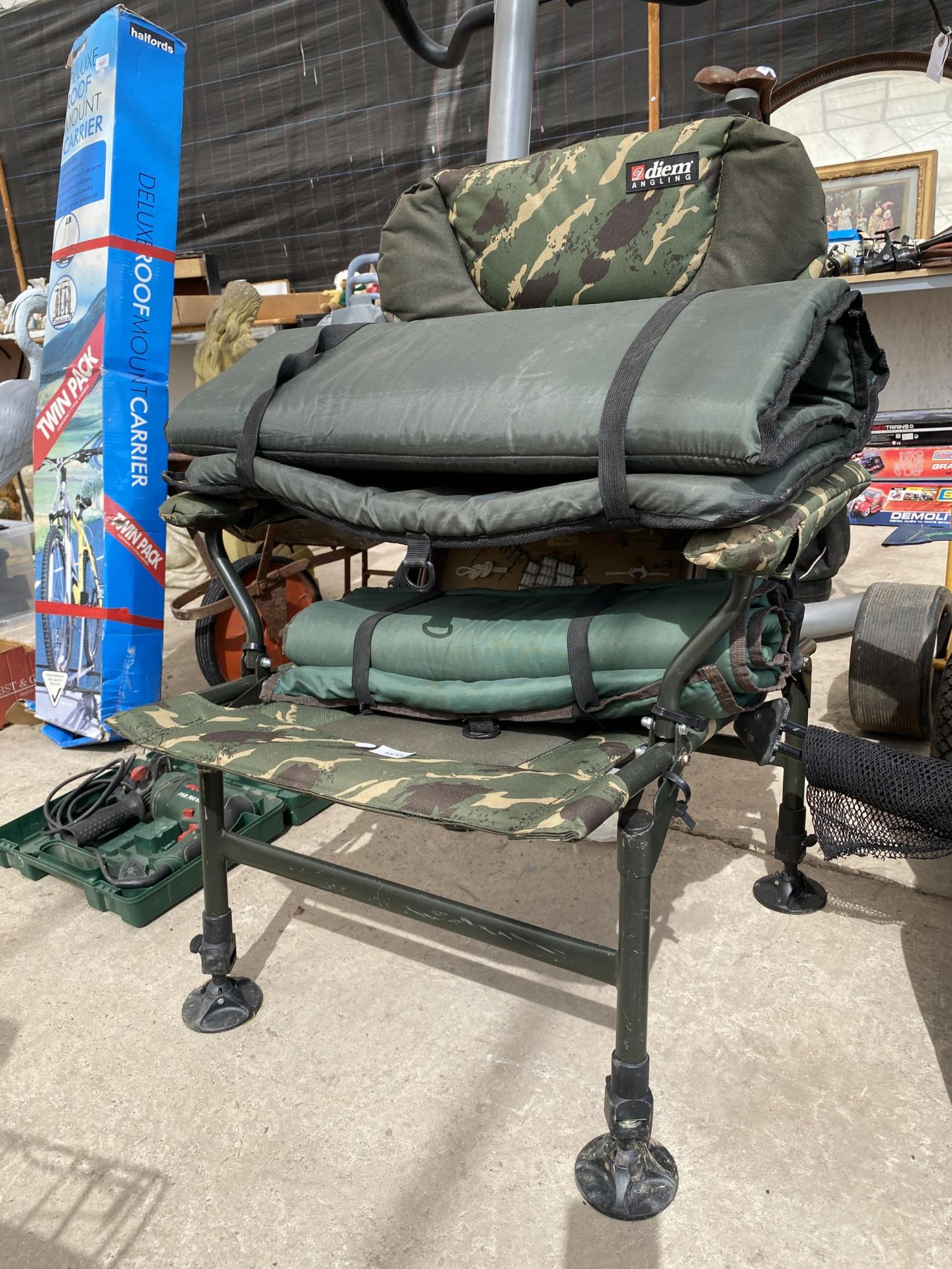A DIEM ANGLING FISHING CHAIR WITH MATS ETC