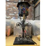 A VINTAGE TABLE LAMP WITH GLASS SHADE, HEIGHT 55CM