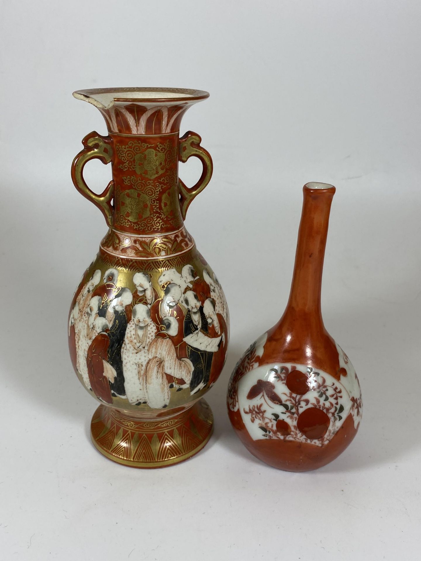 TWO JAPANESE KUTANI ITEMS - TWIN HANDLED VASE WITH SCHOLARS DESIGN AND SMALLER BOTTLE SHAPED - Image 3 of 5